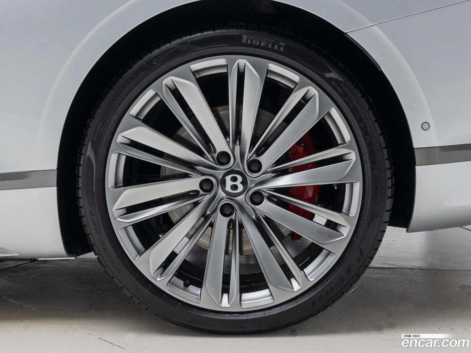 Bentley Continental GT 2025 — 15