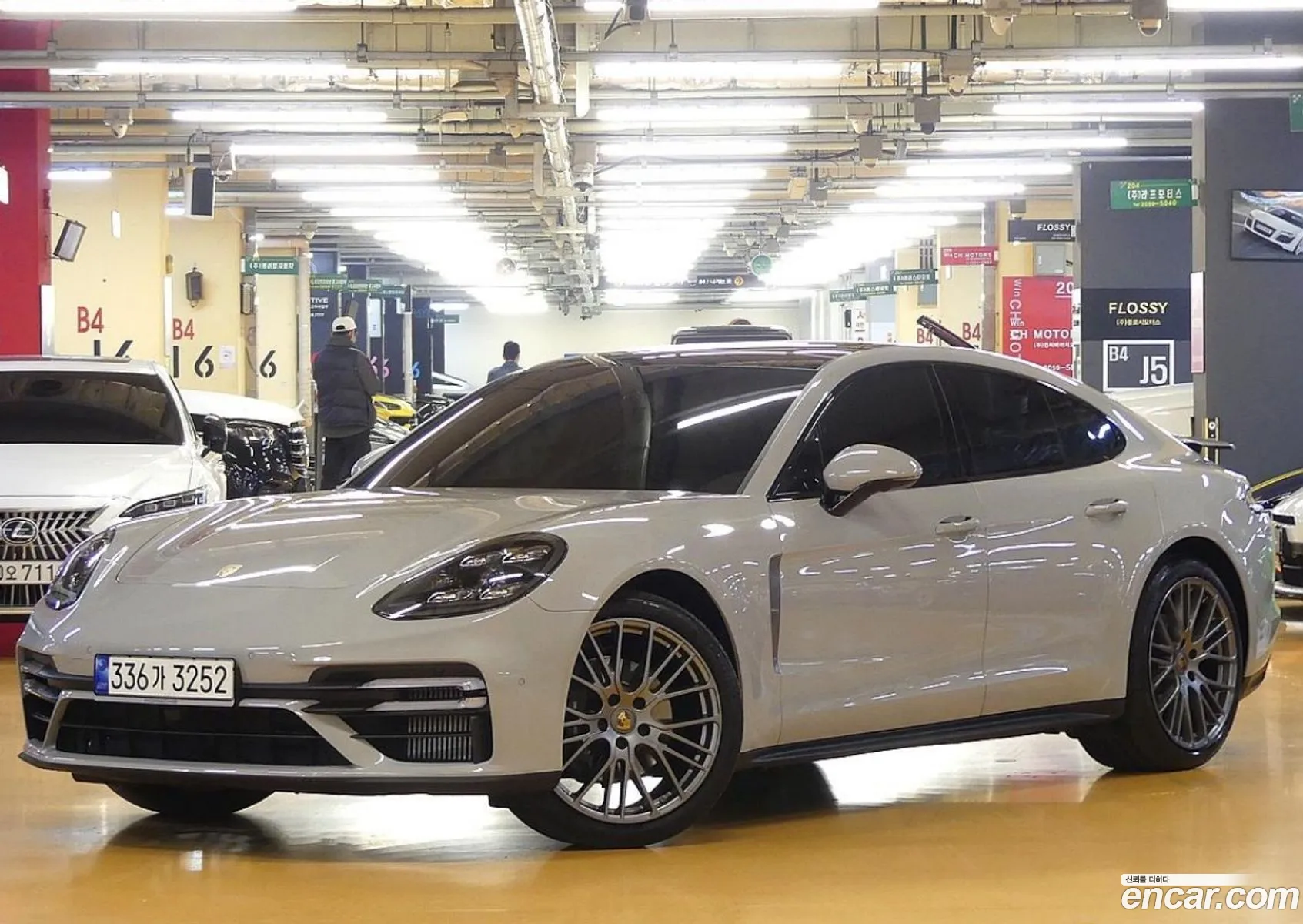 Porsche Panamera 2022 — 16