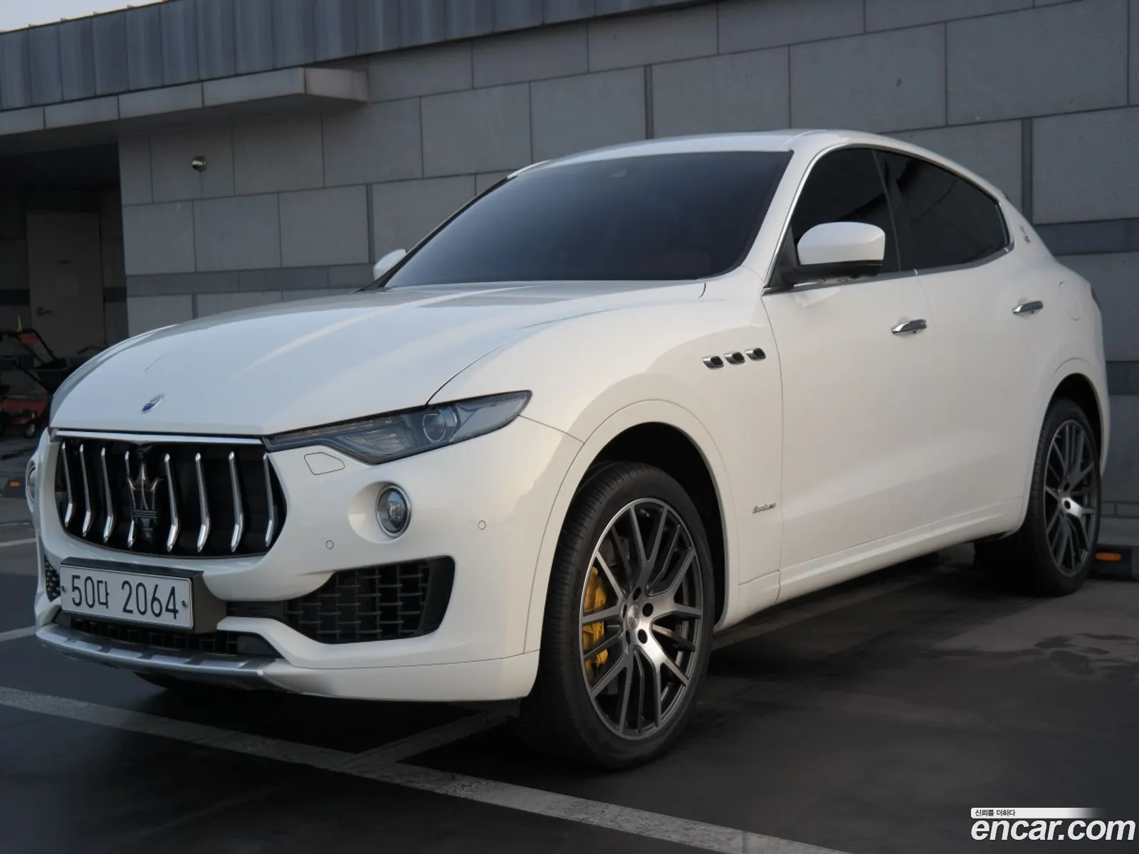 Maserati Levante 2018 — 19