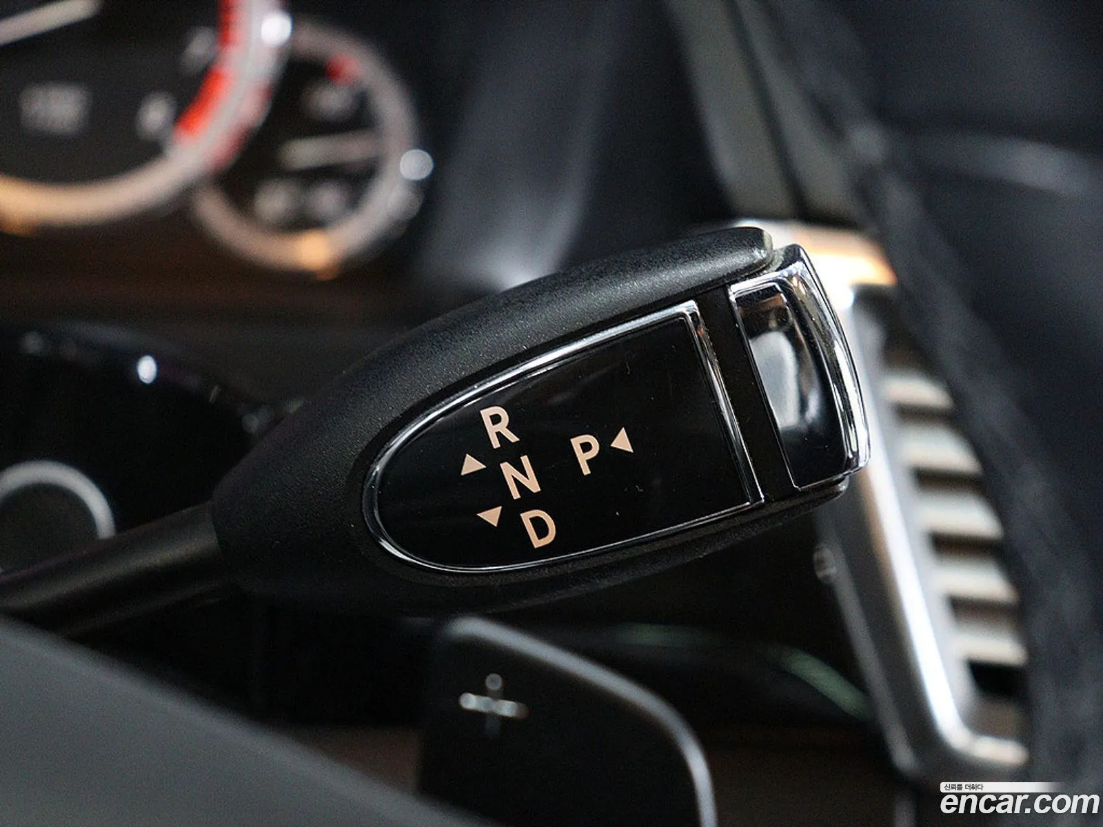 Mercedes-Benz E-Class W212 2010 — 13