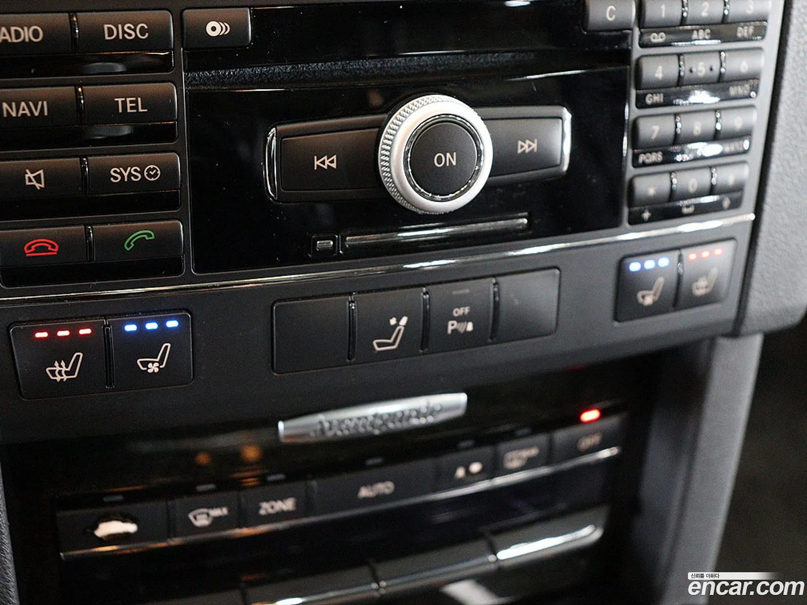 Mercedes-Benz E-Class W212 2010 — 18