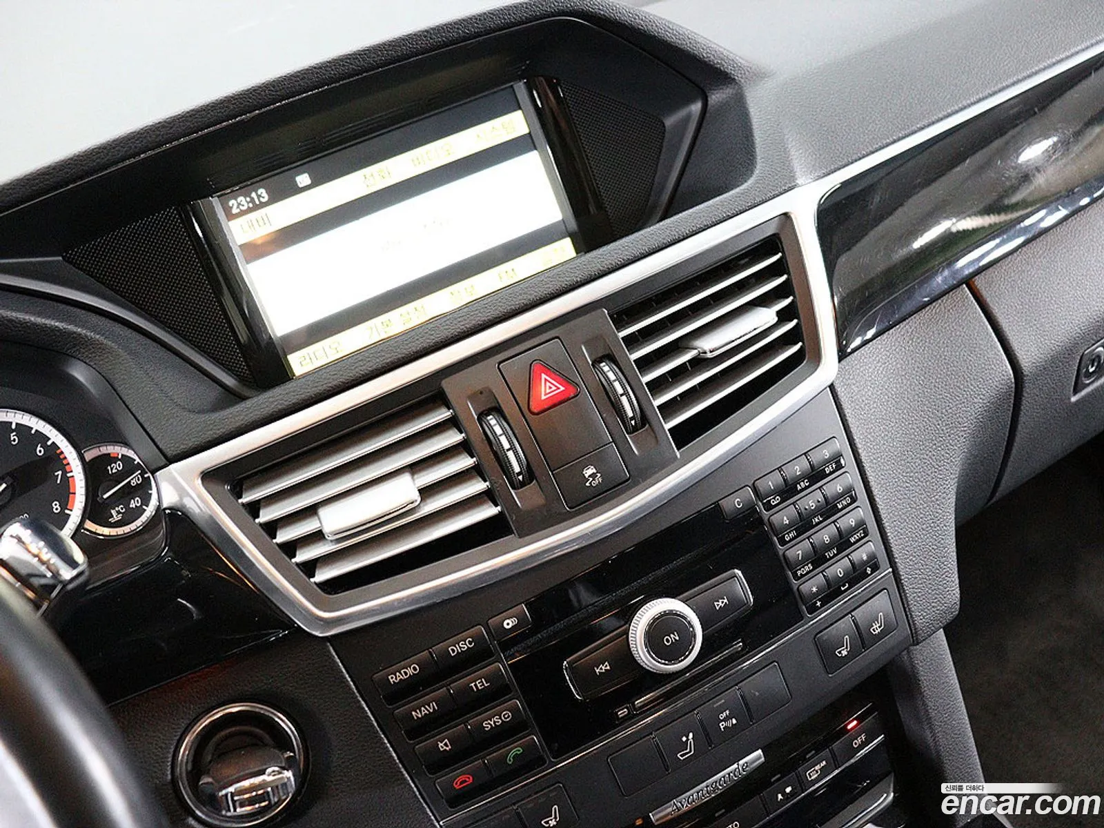 Mercedes-Benz E-Class W212 2010 — 6