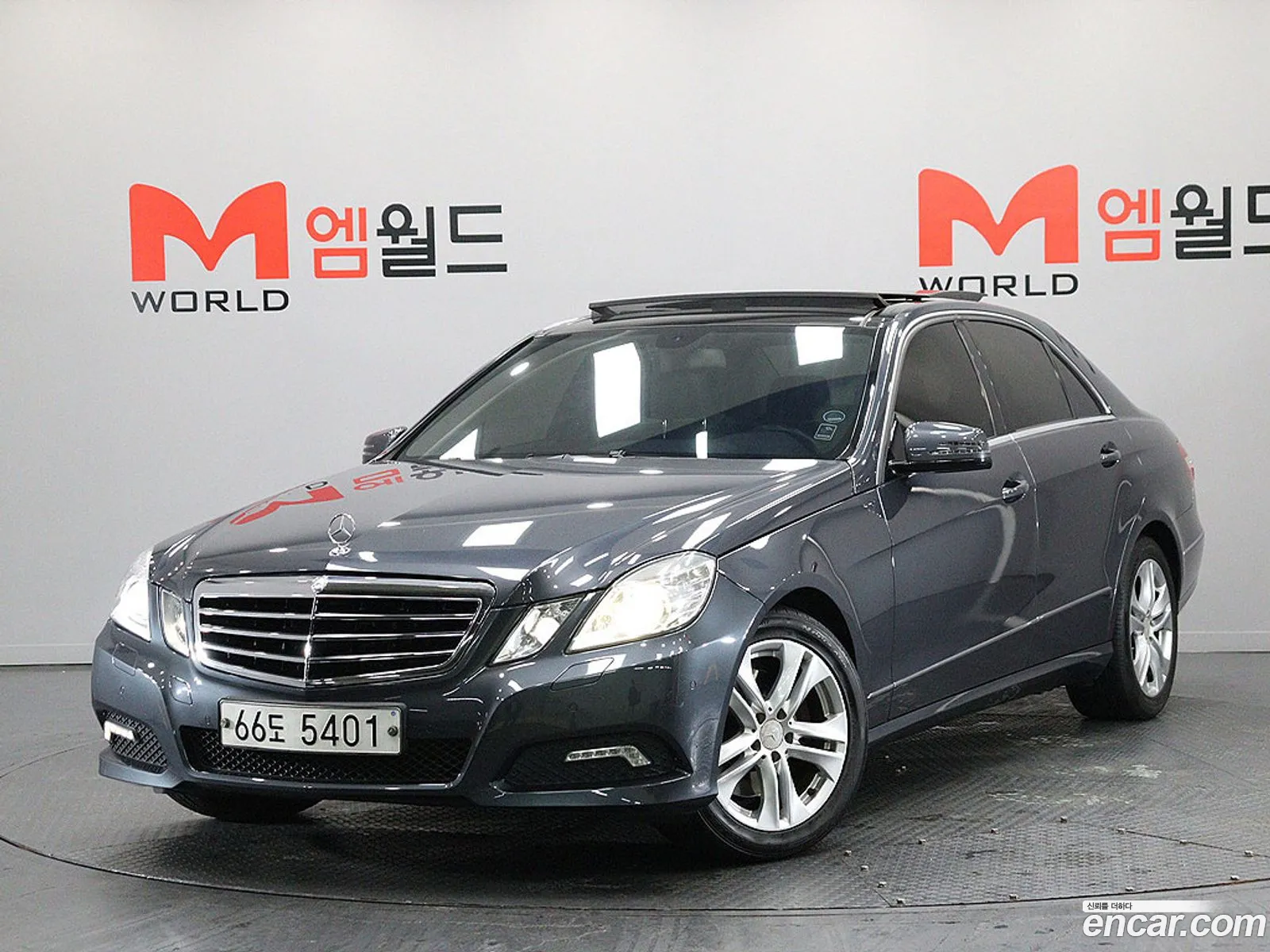 Mercedes-Benz E-Class W212 2010 — 19