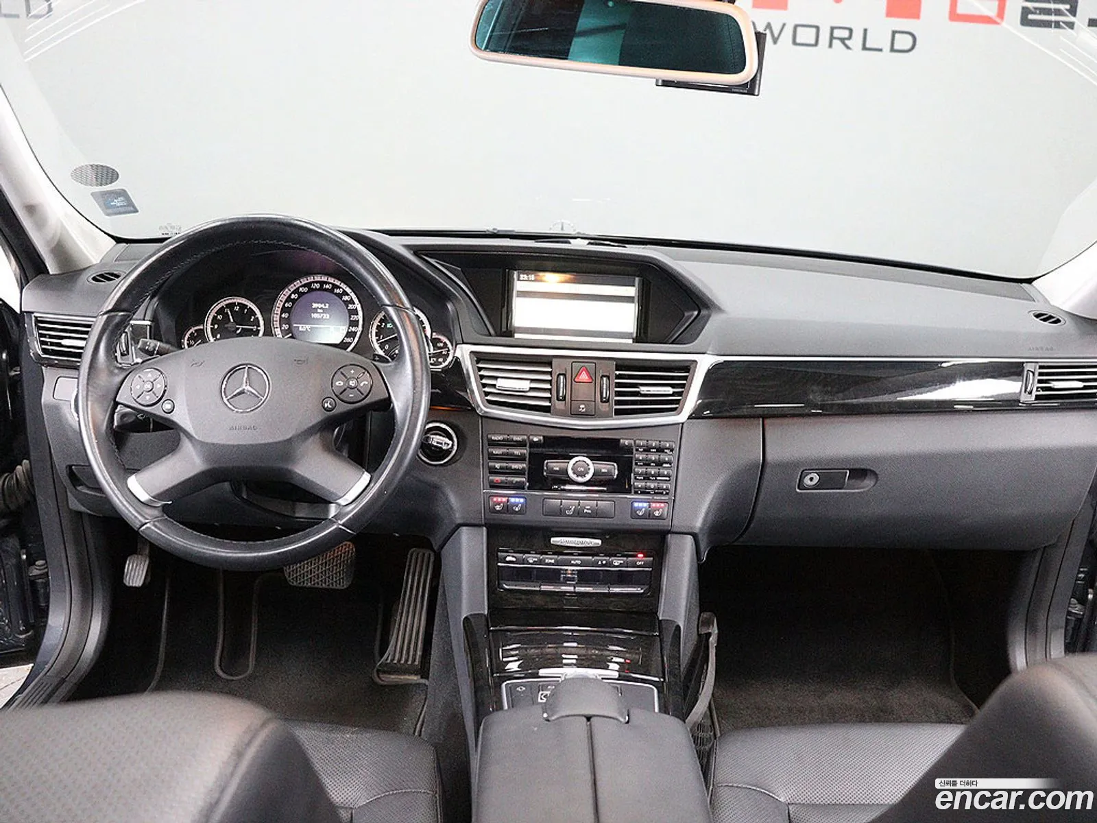 Mercedes-Benz E-Class W212 2010 — 8