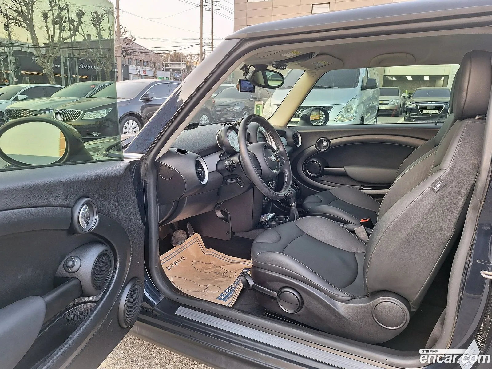 Mini Cooper 2012 — 12