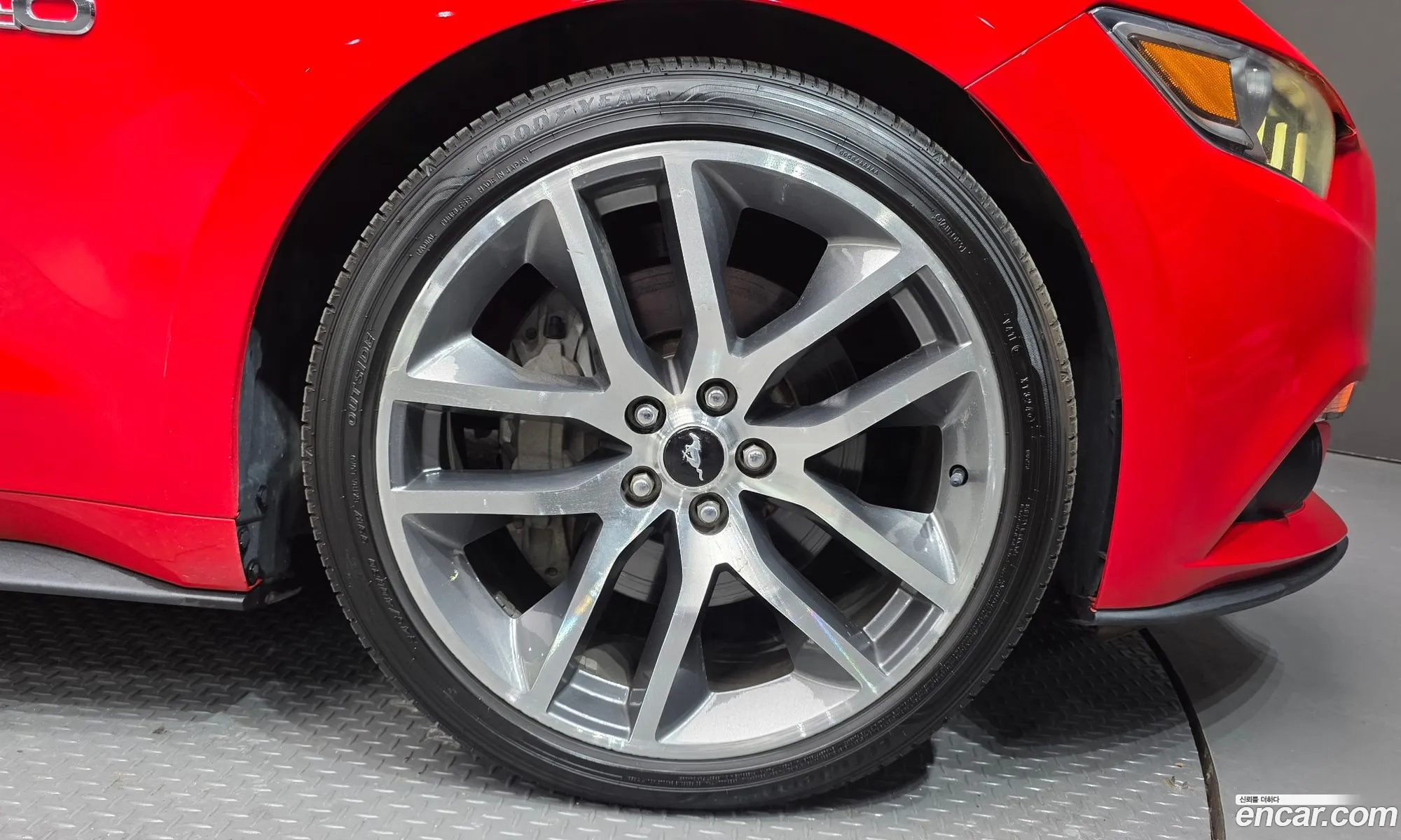 Ford Mustang 2015 1FATP8FF0G5240087 — 17