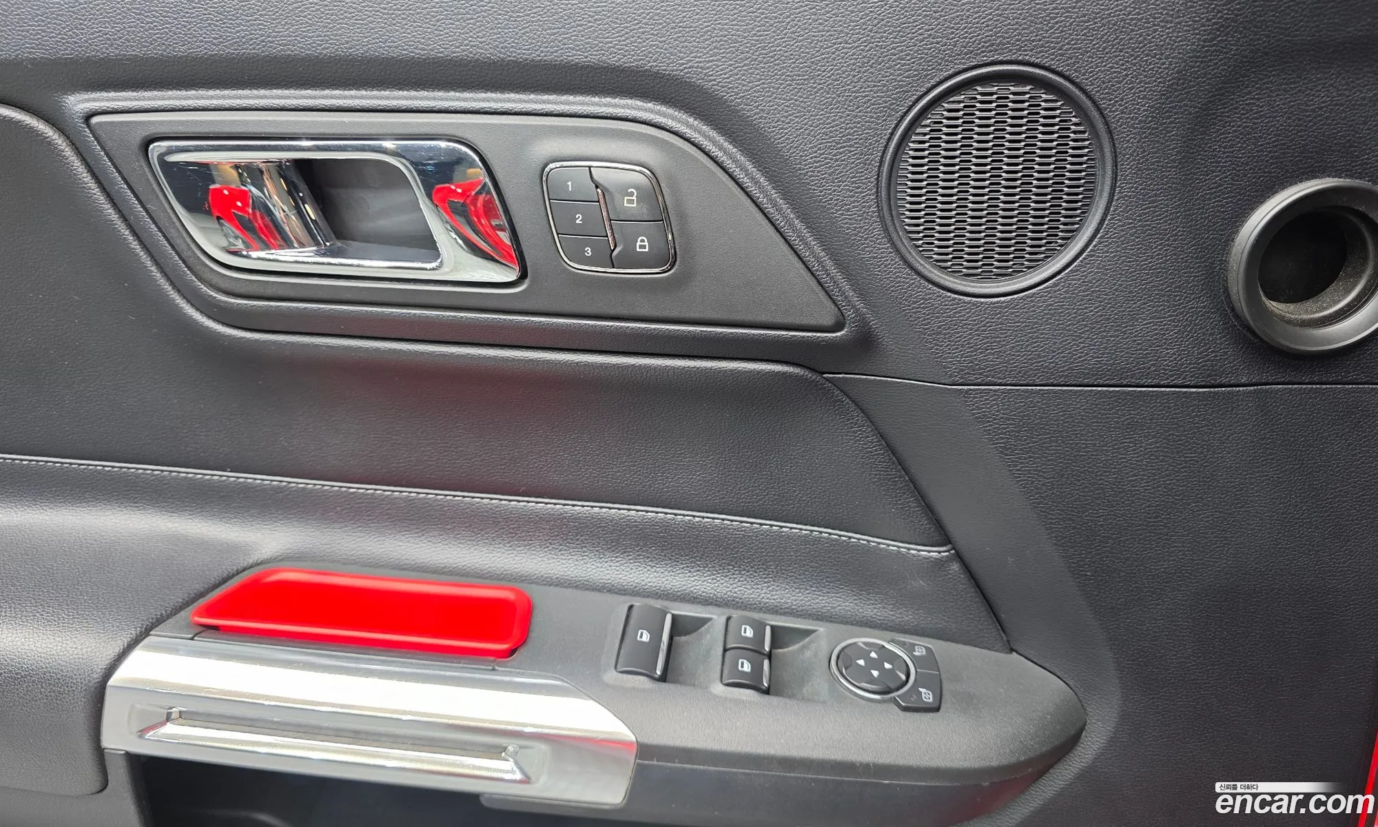 Ford Mustang 2015 1FATP8FF0G5240087 — 8