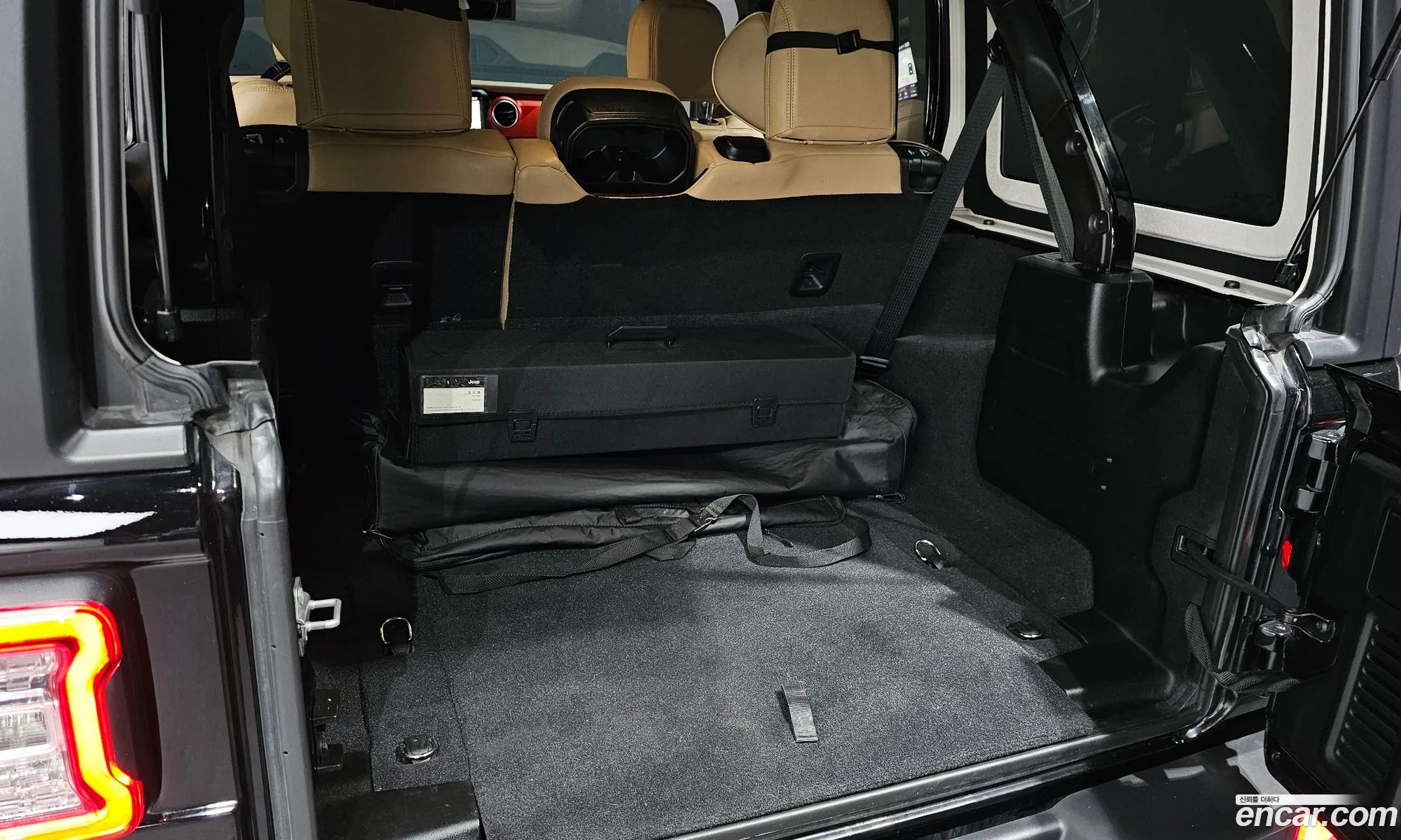 Jeep Wrangler 2020 — 2