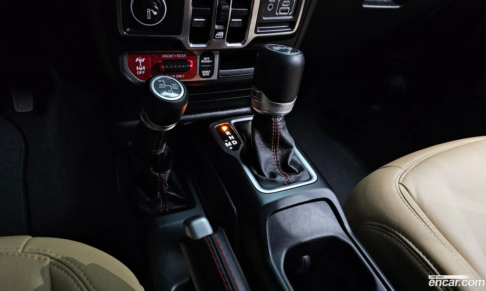 Jeep Wrangler 2020 — 12