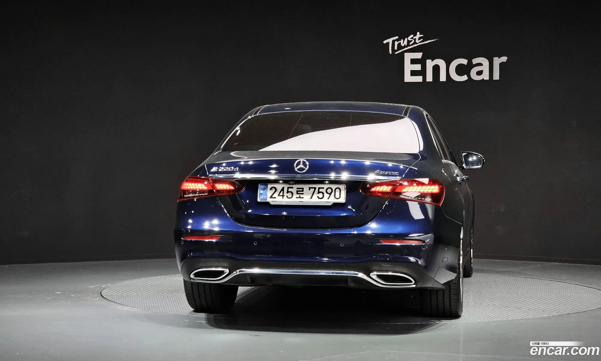 Mercedes-Benz E-Class W213 2020 — 14