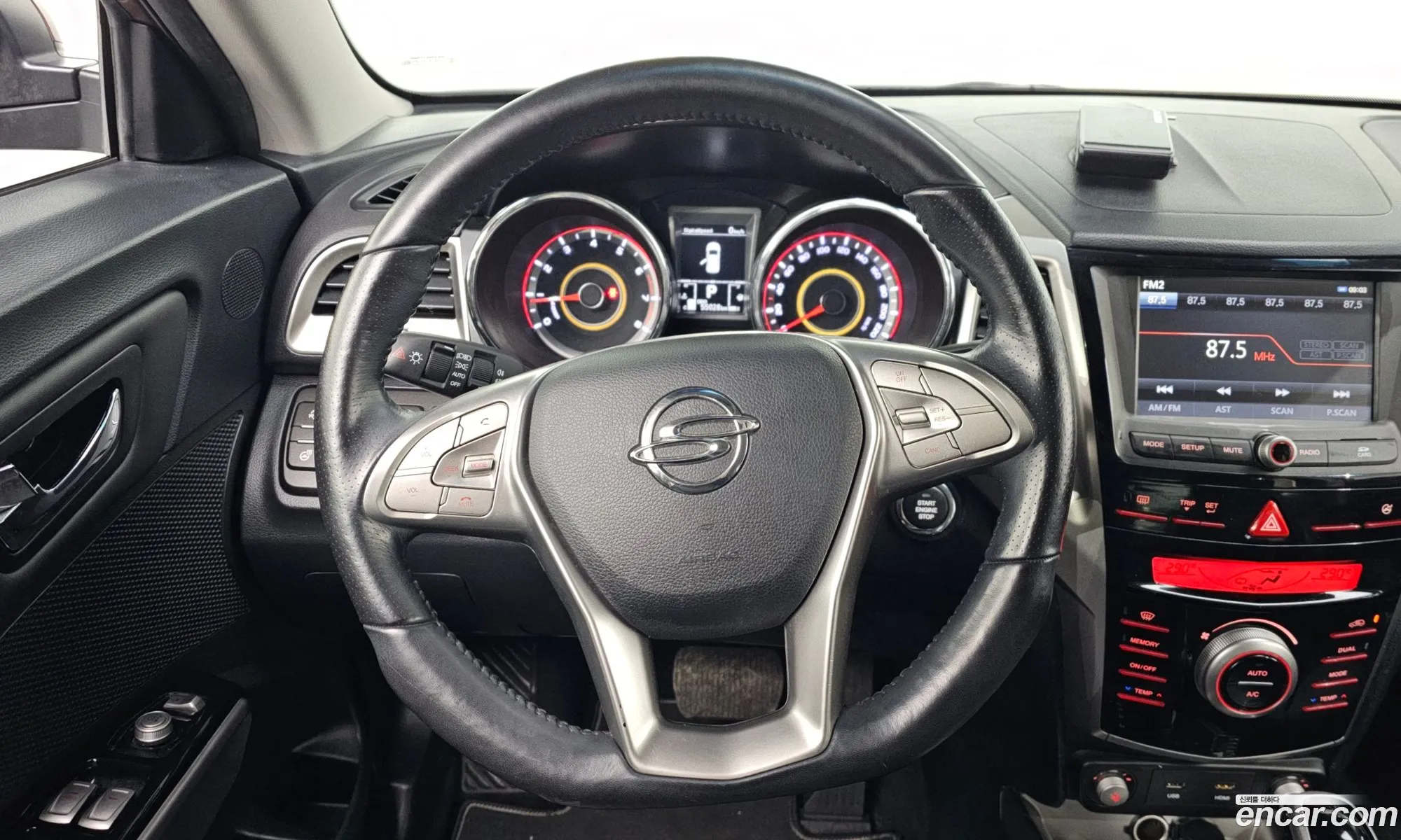 KG Mobility (SsangYong) Tivoli 2016 — 13