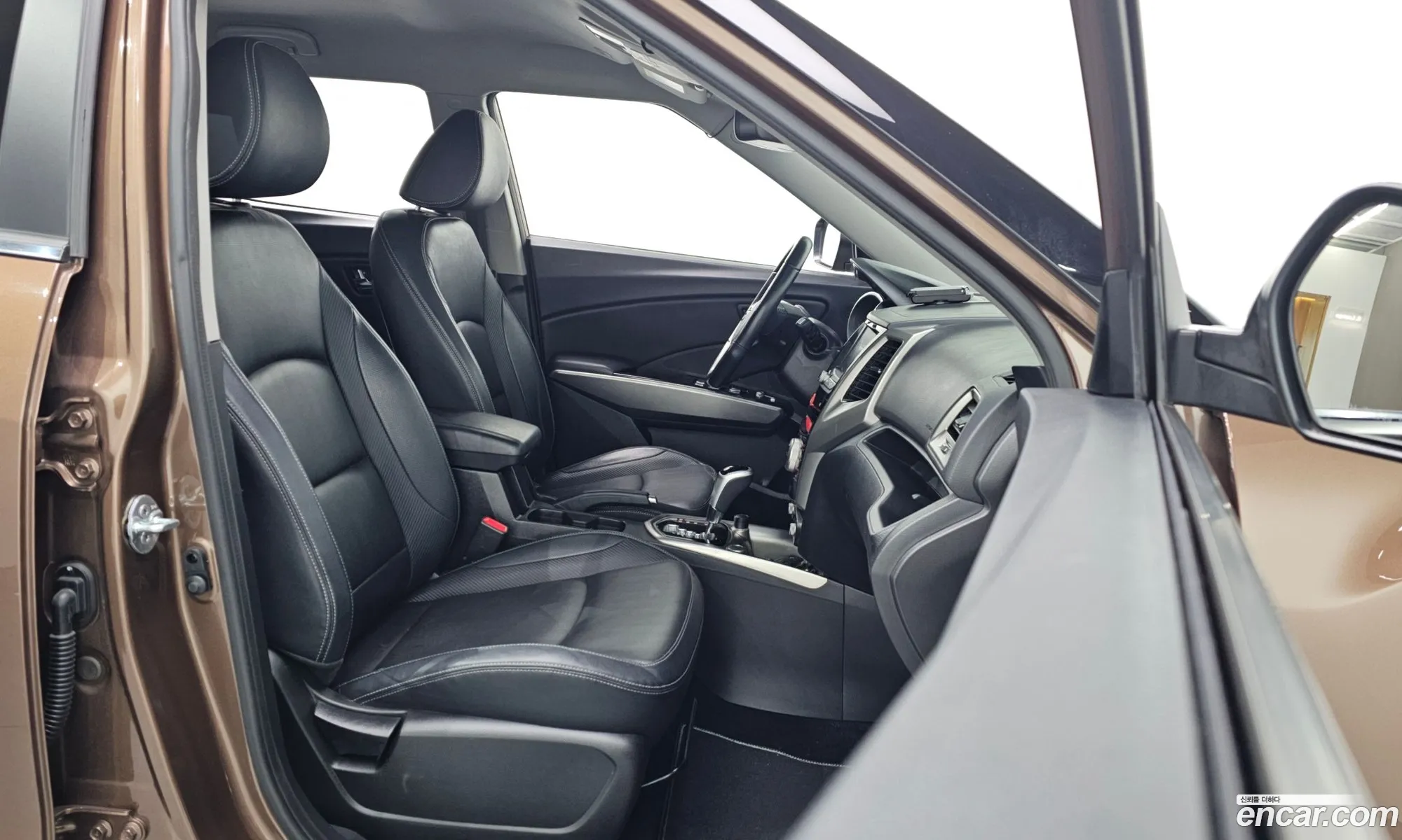 KG Mobility (SsangYong) Tivoli 2016 — 5