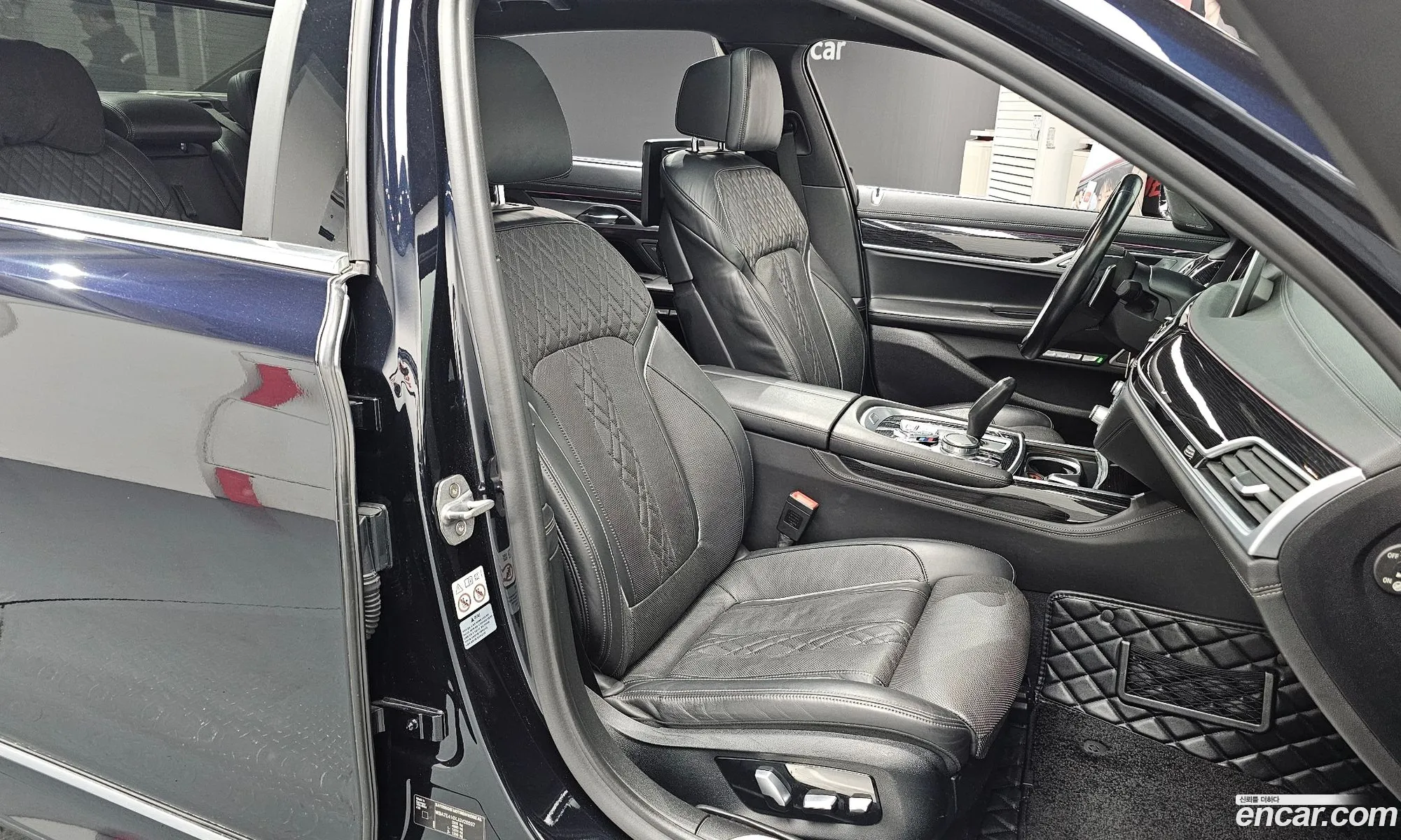 BMW 7 Series 2018 WBA7E410XJGV26597 — 17