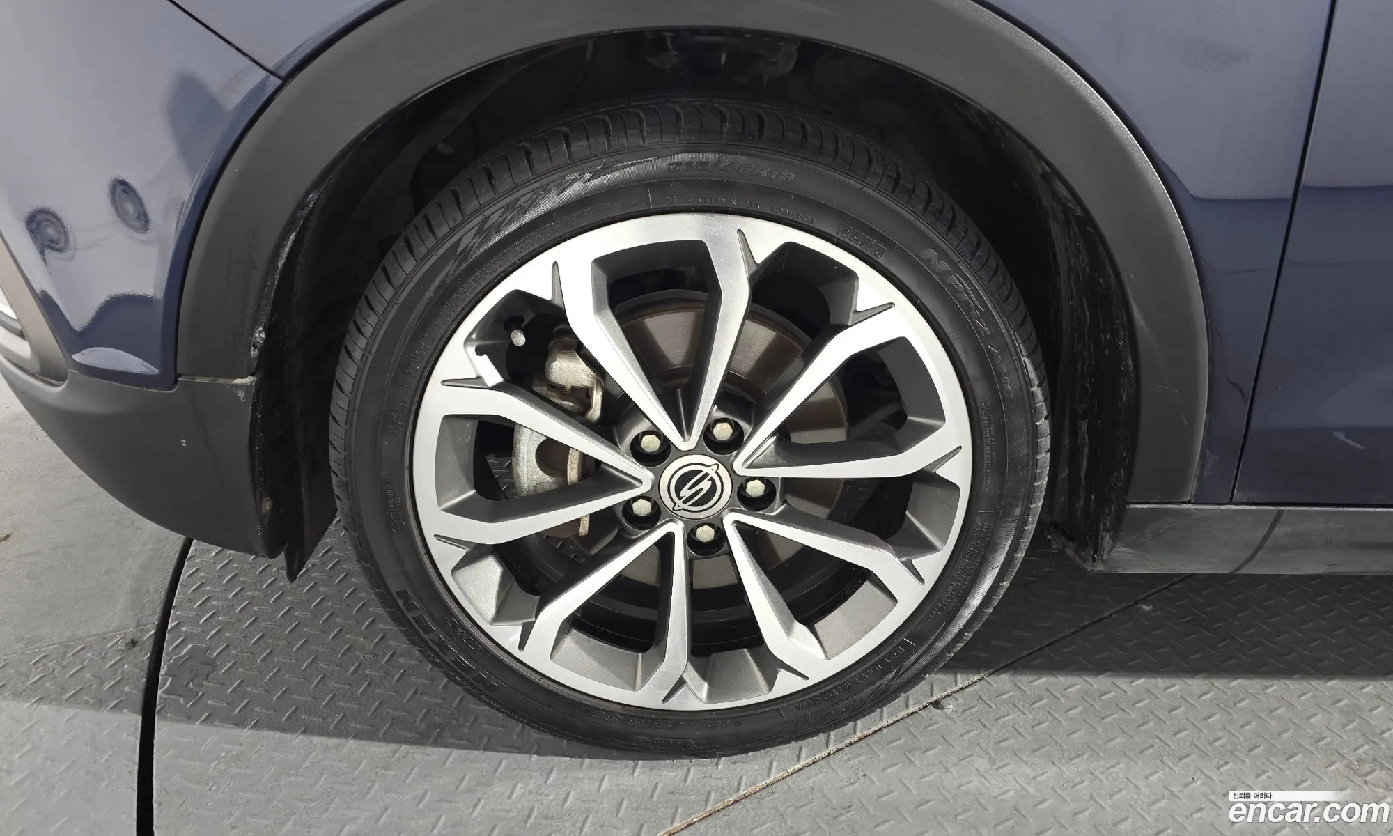 KG Mobility (SsangYong) Tivoli Air 2017 — 3