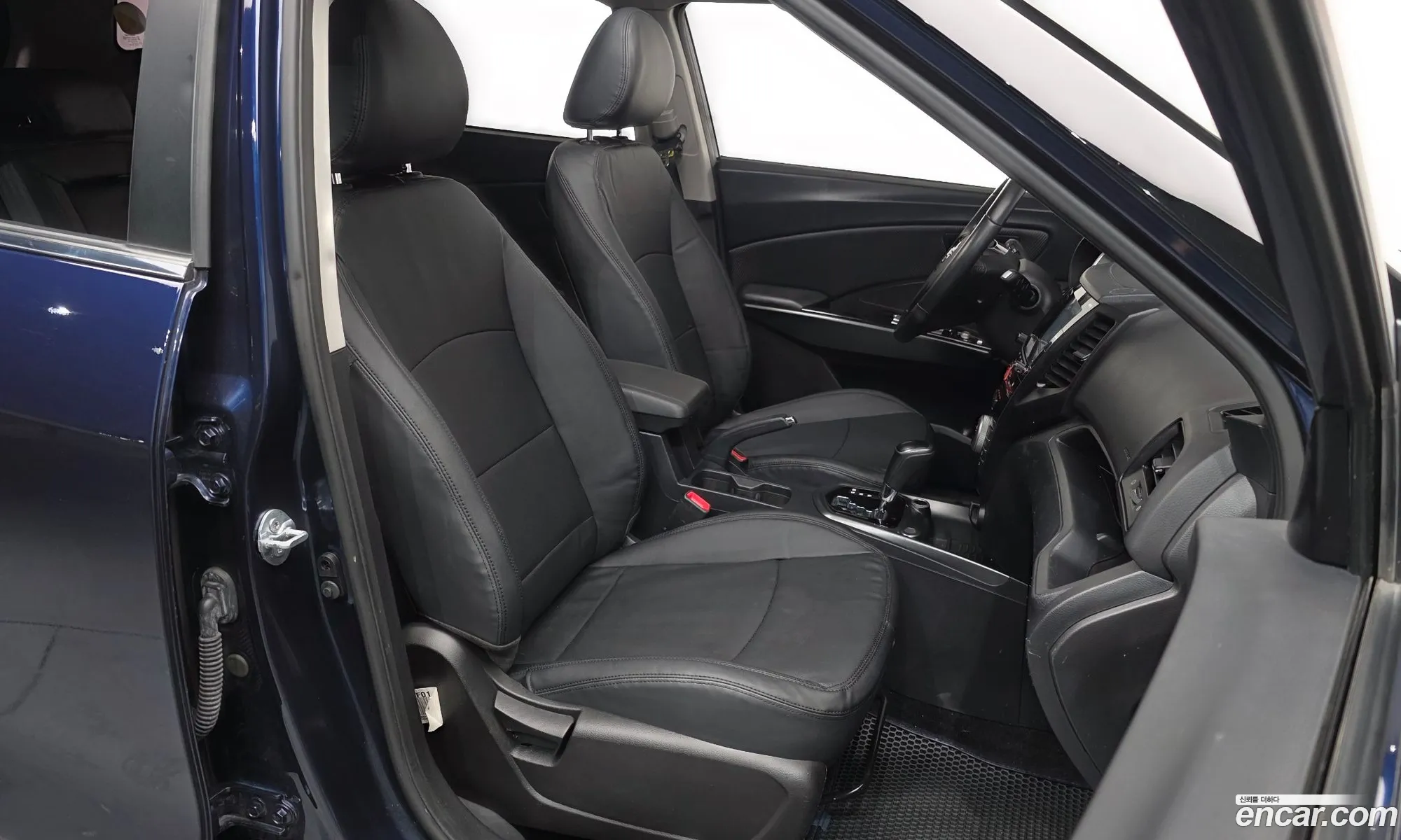 KG Mobility (SsangYong) Tivoli Air 2017 — 18