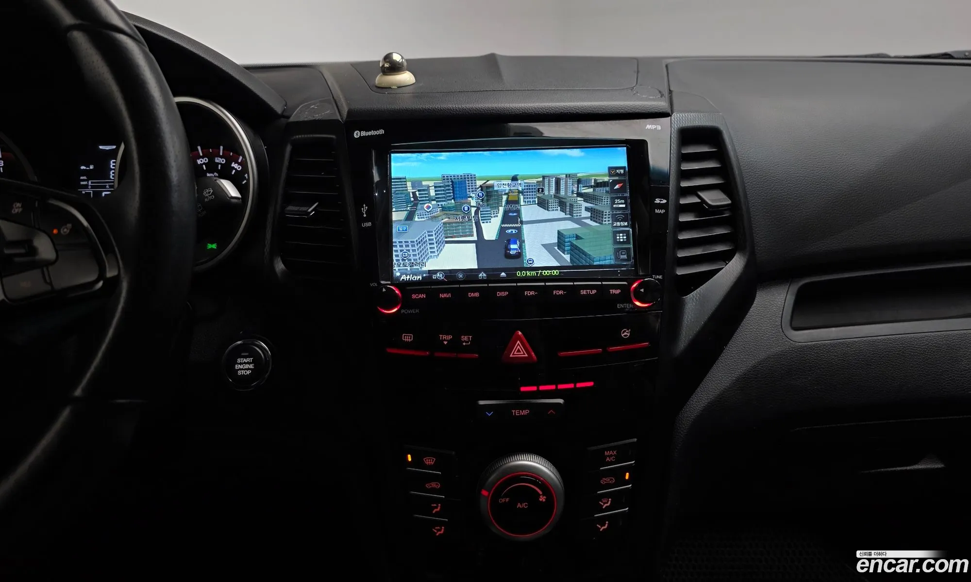 KG Mobility (SsangYong) Tivoli Air 2017 — 15
