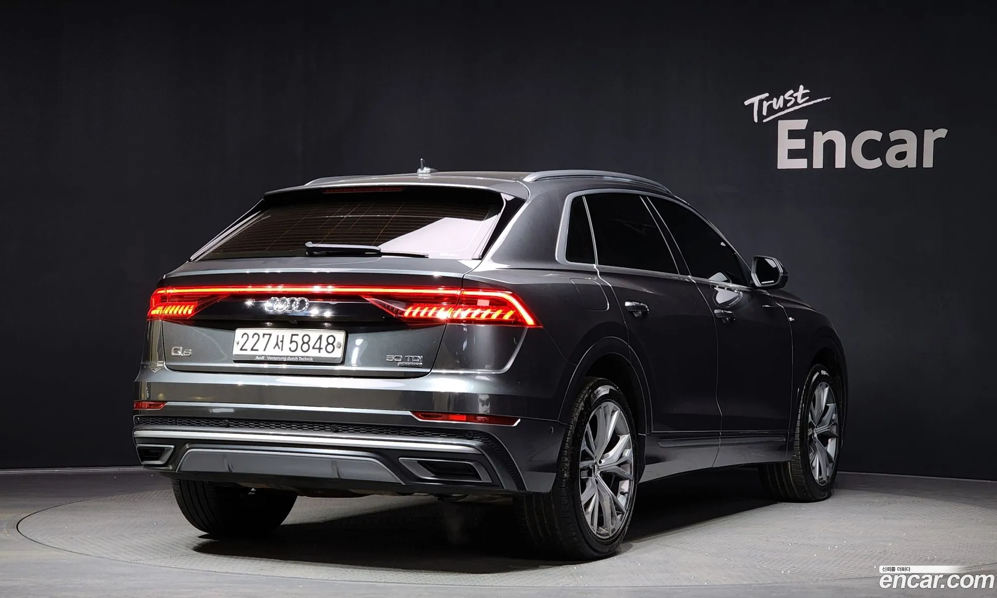Audi Q8 2020 WAUZZZF19LD019500 — 9