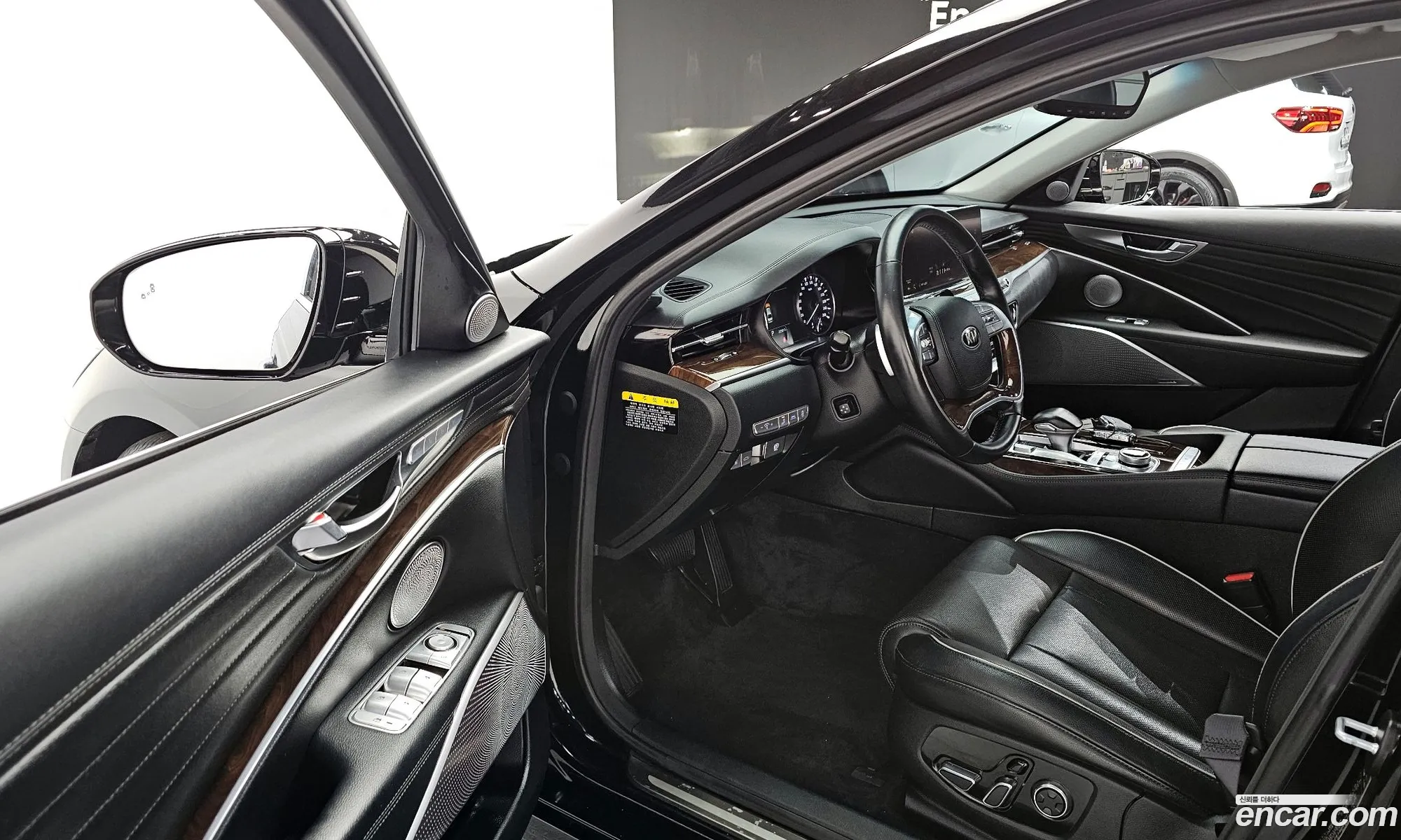 Kia The K9 2018 — 17