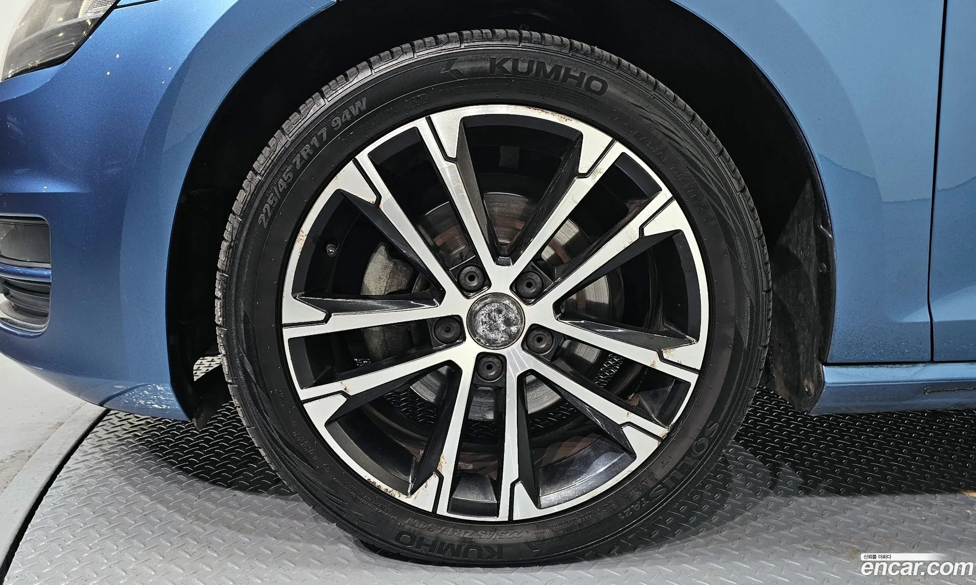 Volkswagen Golf 7th Gen 2014 — 2