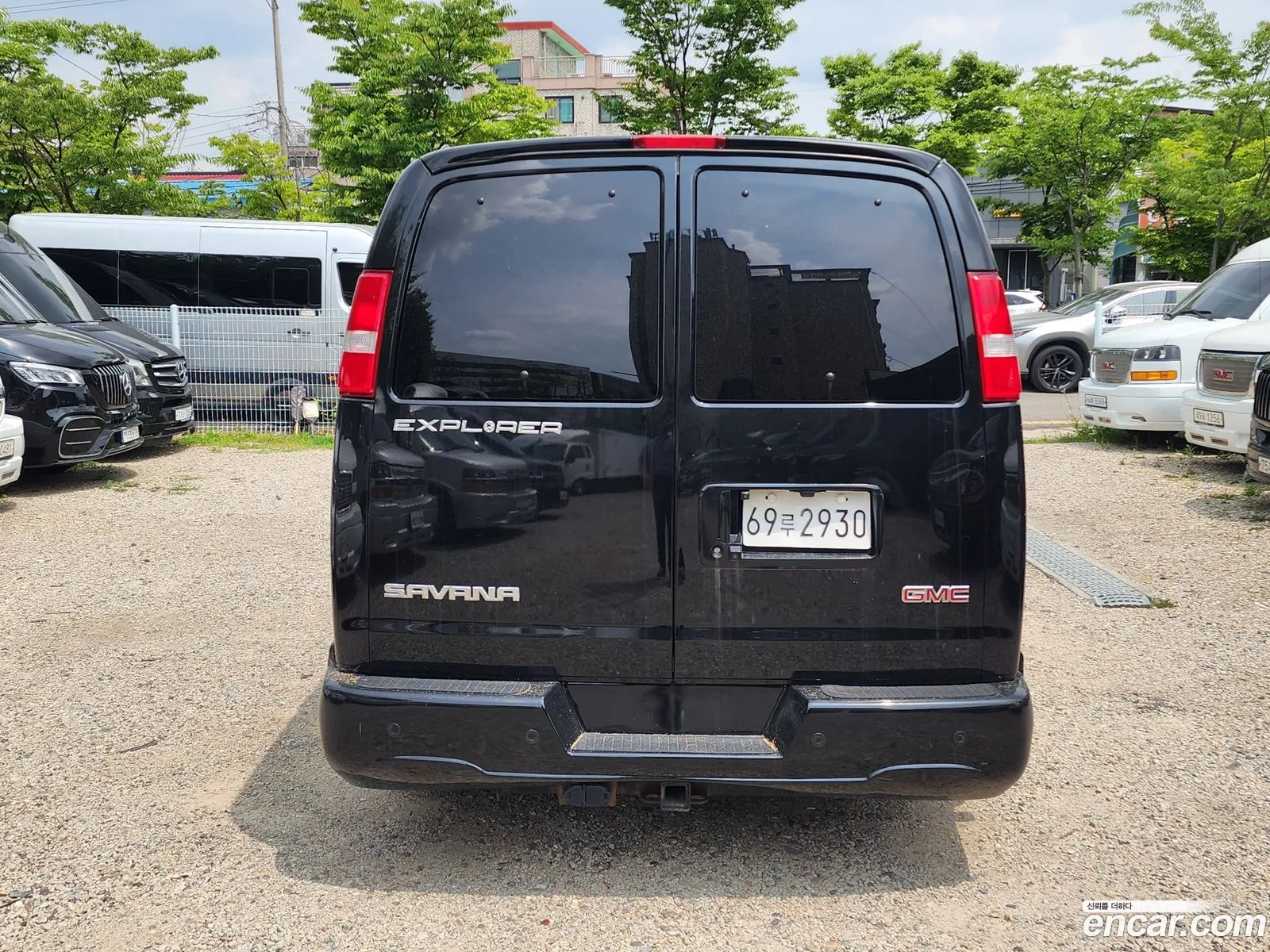 GMC Savana