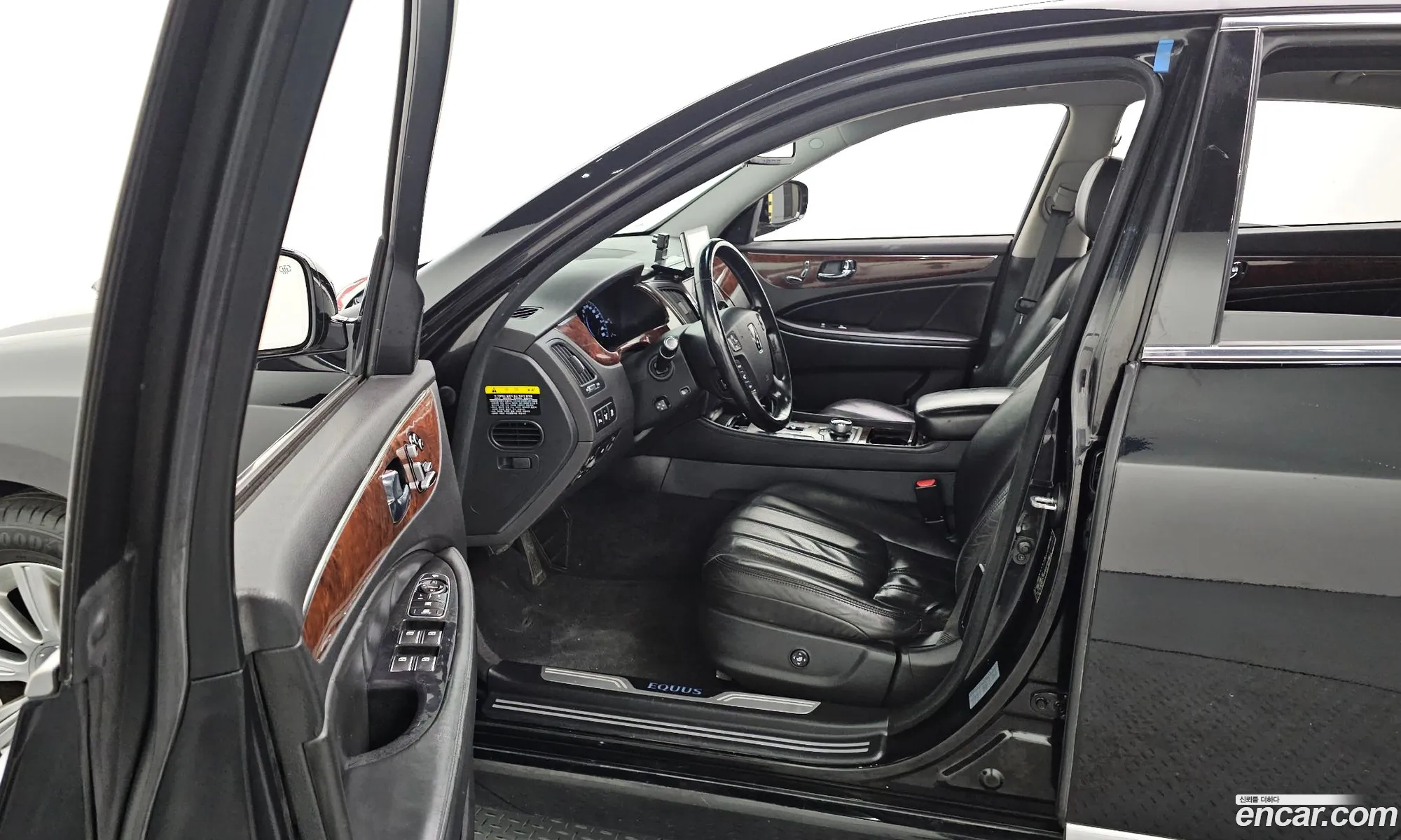 Hyundai Equus 2010 — 4