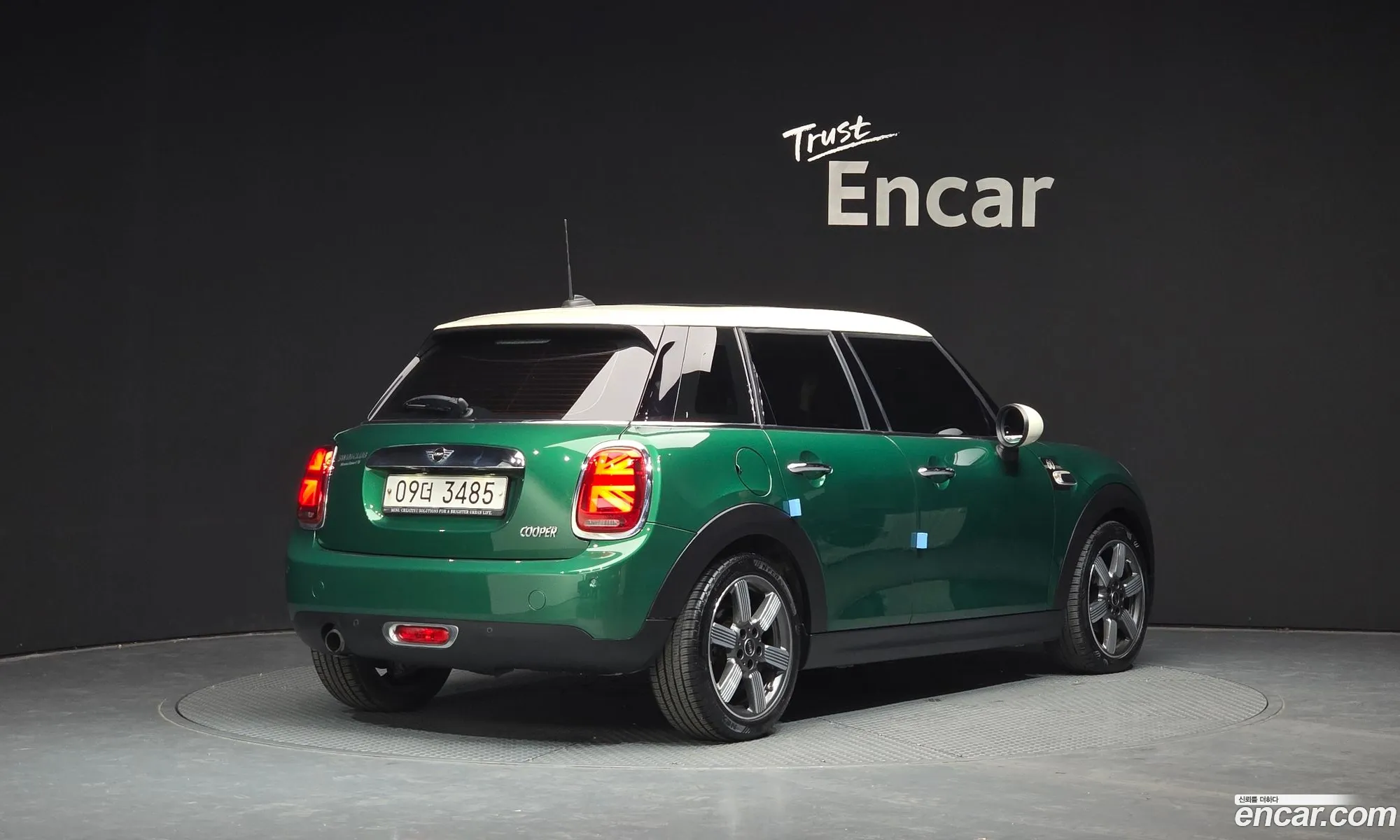 Mini Cooper 2019 WMWXU1108K2H35646 — 4