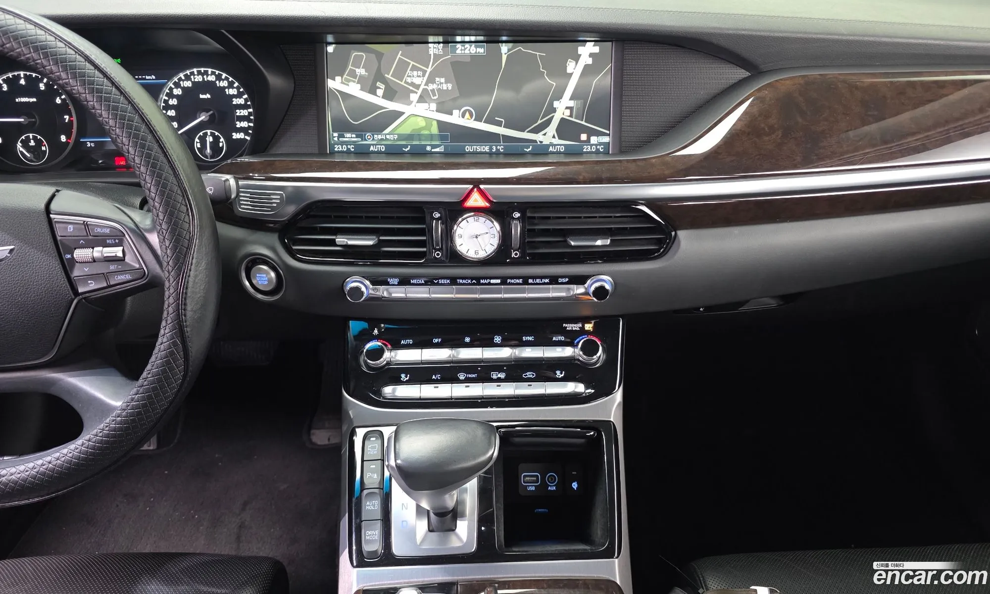 Genesis EQ900 2016 — 20