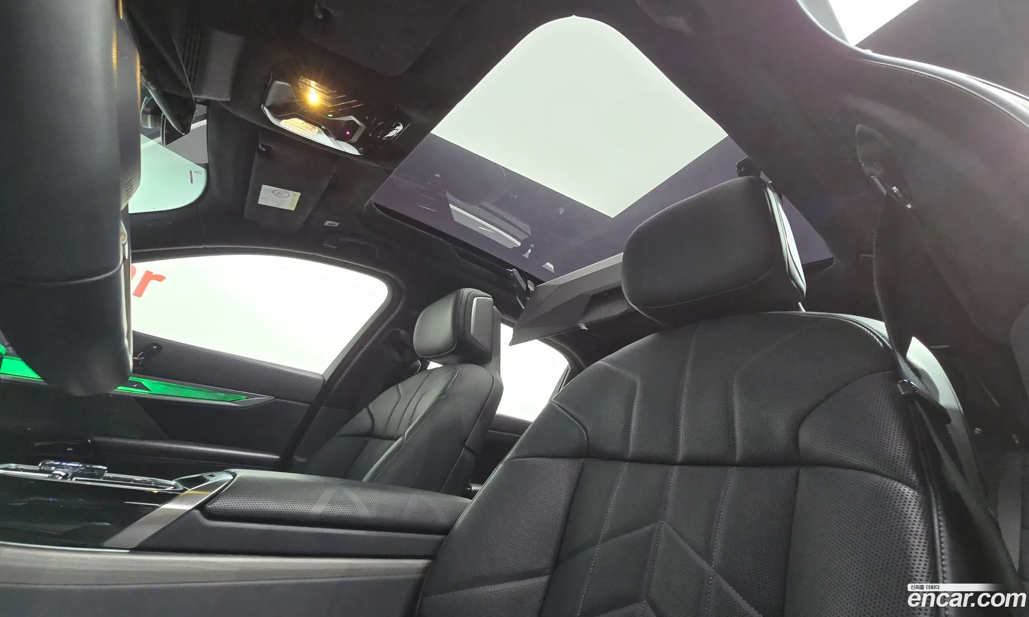 BMW 7 Series 2023 — 18