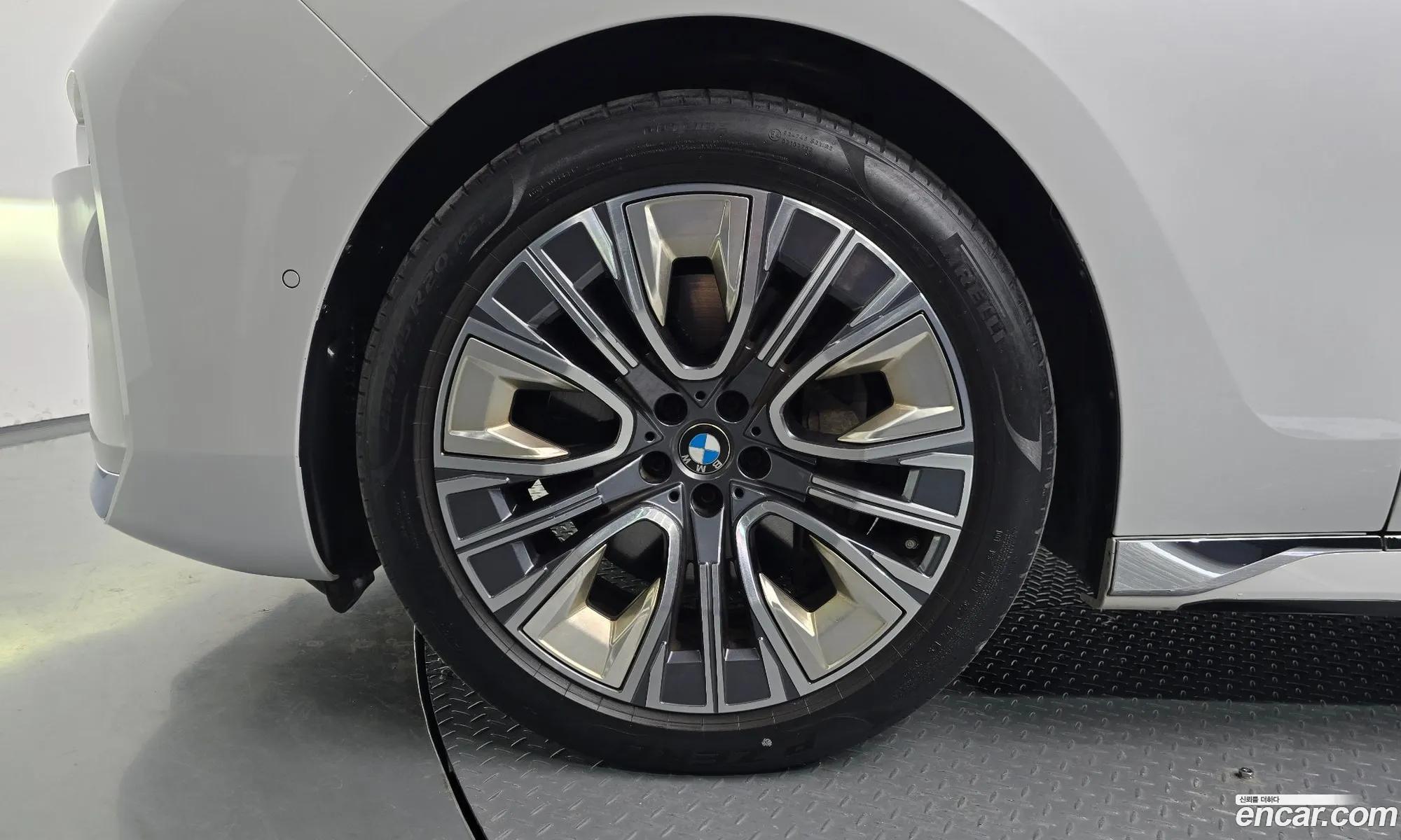 BMW 7 Series 2023 — 14