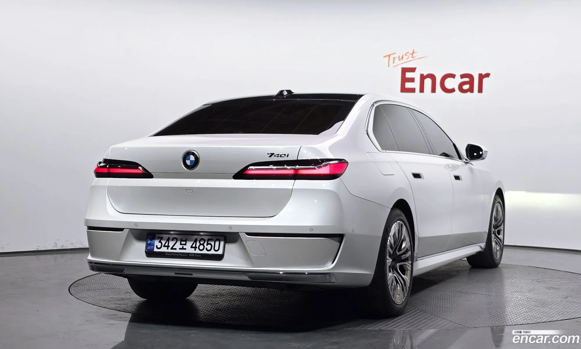 BMW 7 Series 2023 — 19