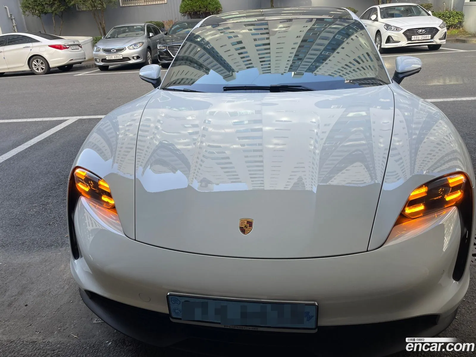 Porsche Taycan 2023 — 8