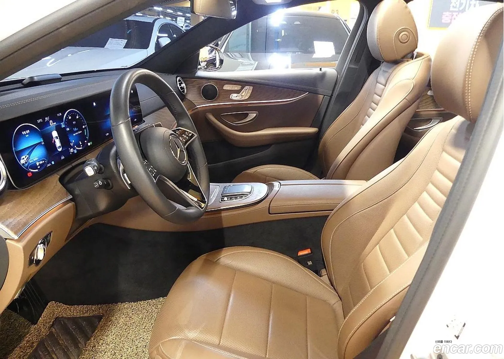 Mercedes-Benz E-Class W213 2023 — 13