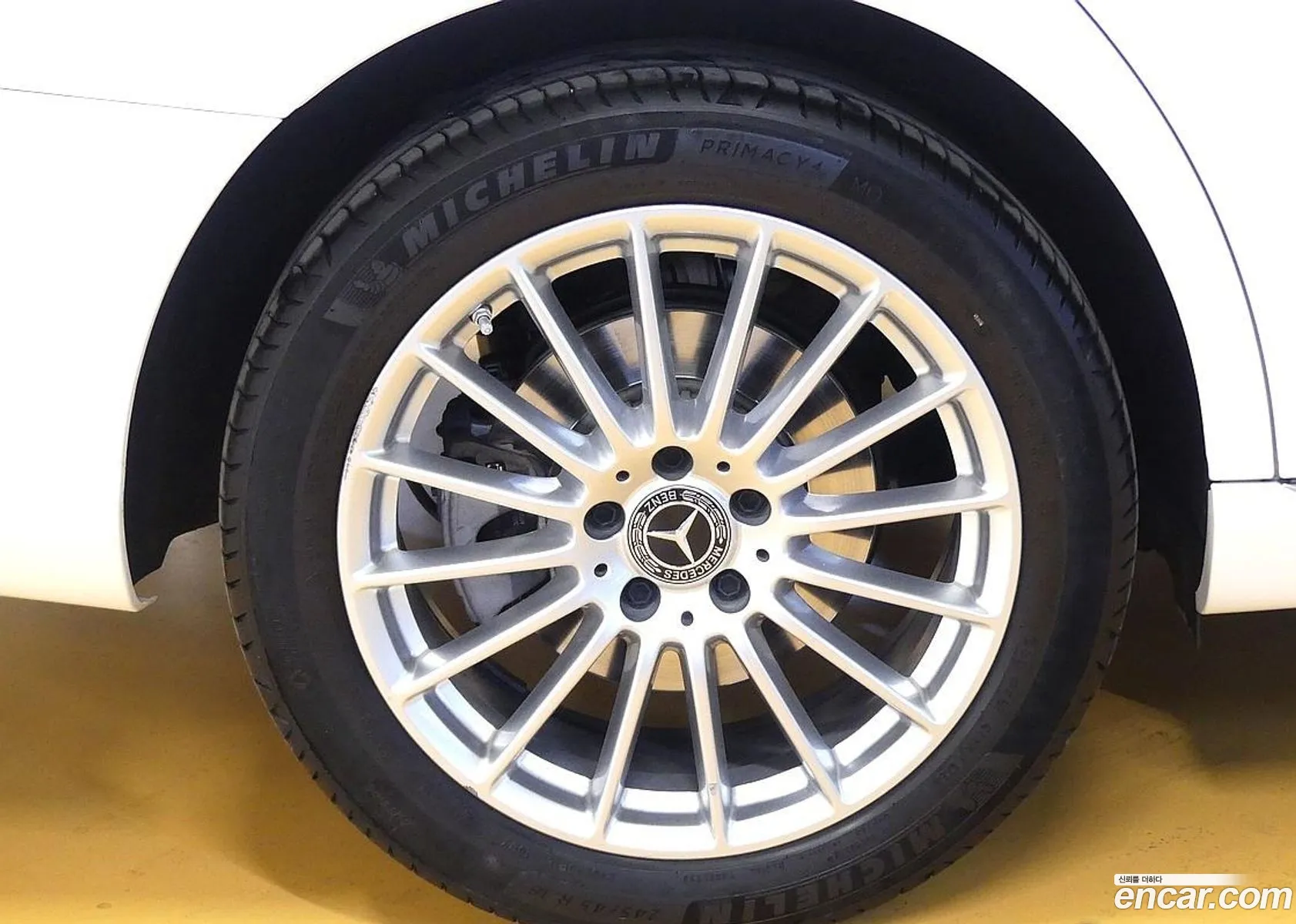 Mercedes-Benz E-Class W213 2023 — 10
