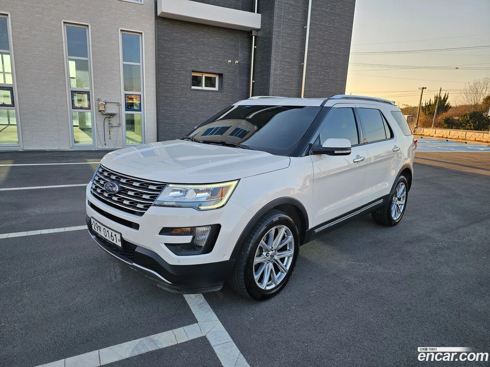 Ford Explorer 2015 — 19