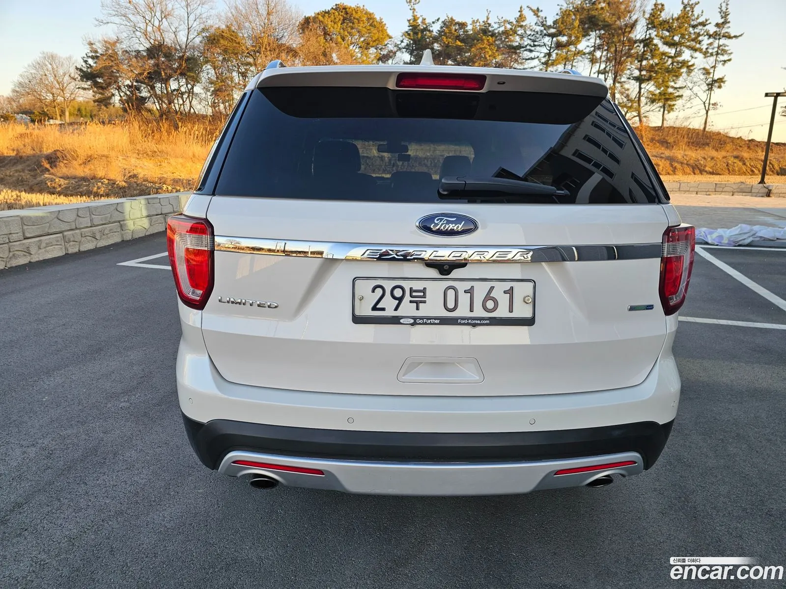Ford Explorer 2015 — 11