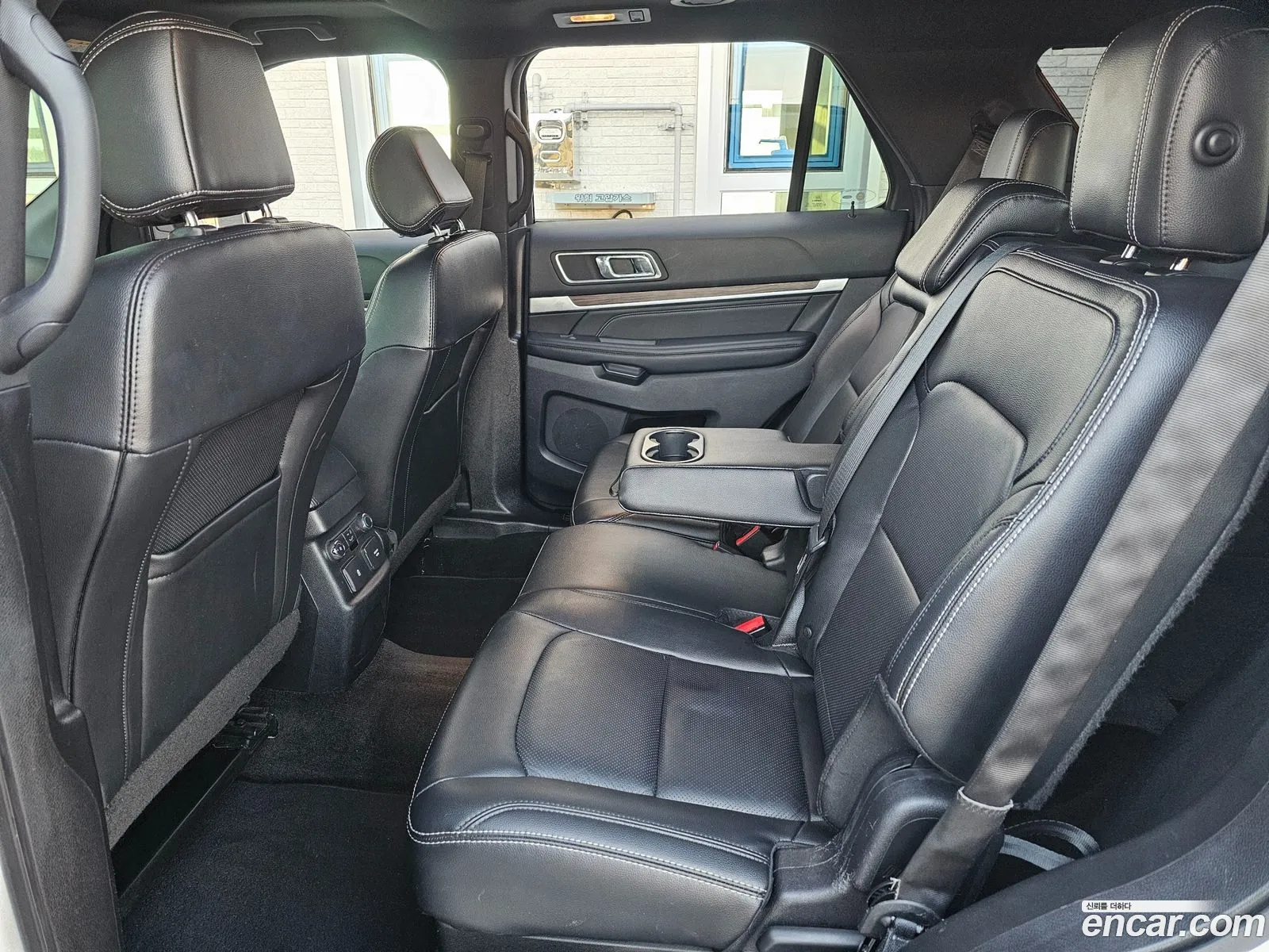 Ford Explorer 2015 — 8