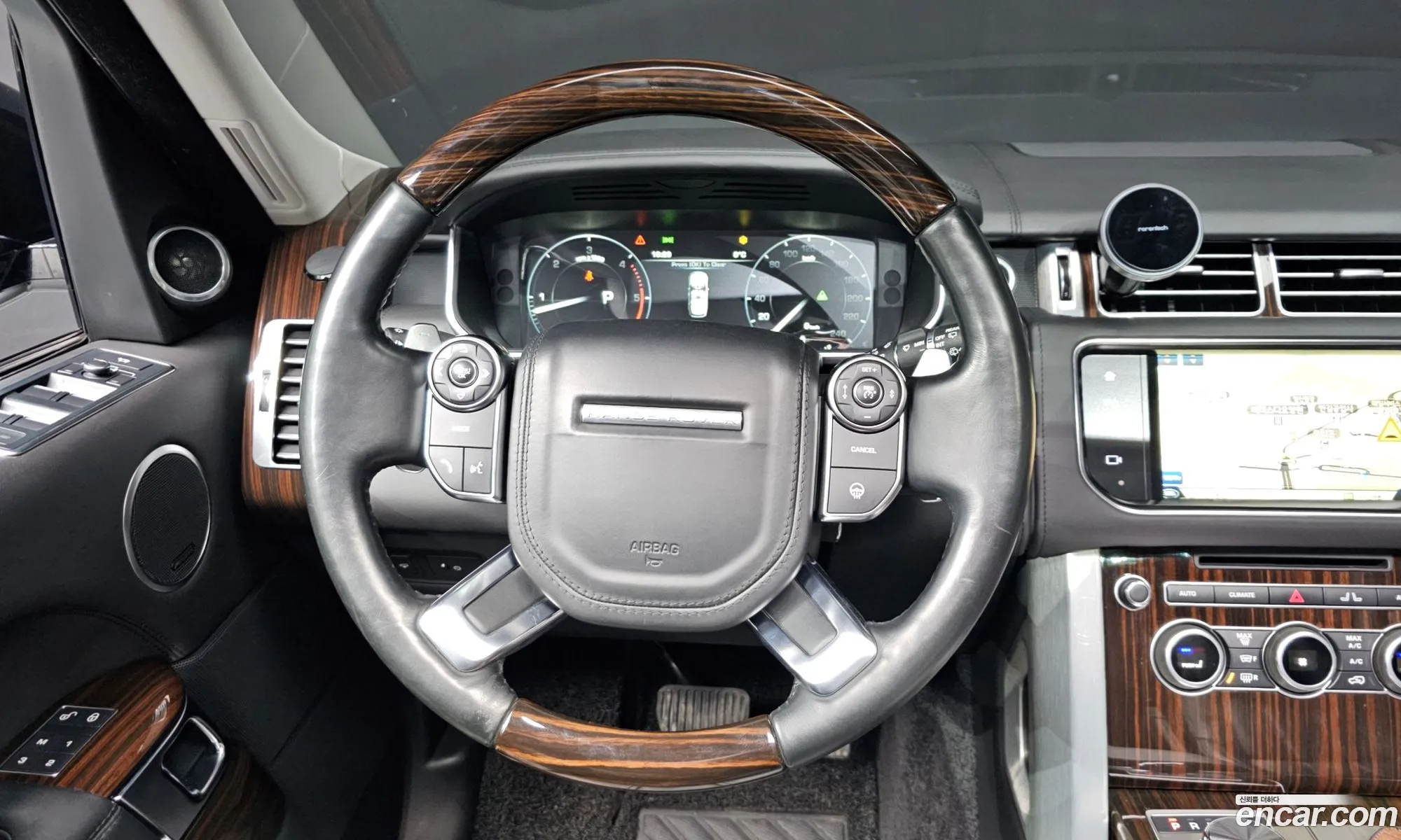 Land Rover Range Rover 2016 SALGA3JF3GA276721 — 4