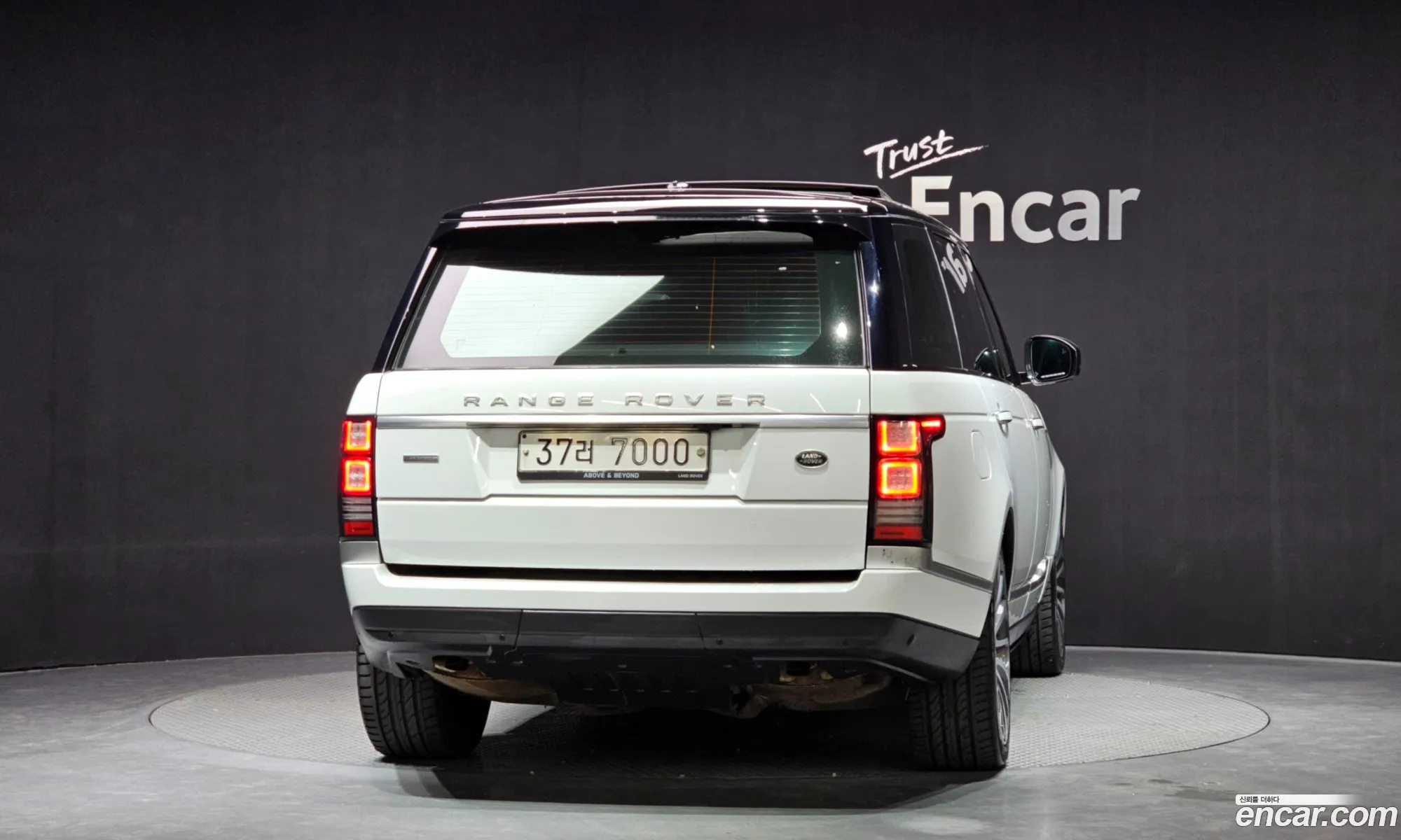 Land Rover Range Rover 2016 SALGA3JF3GA276721 — 17