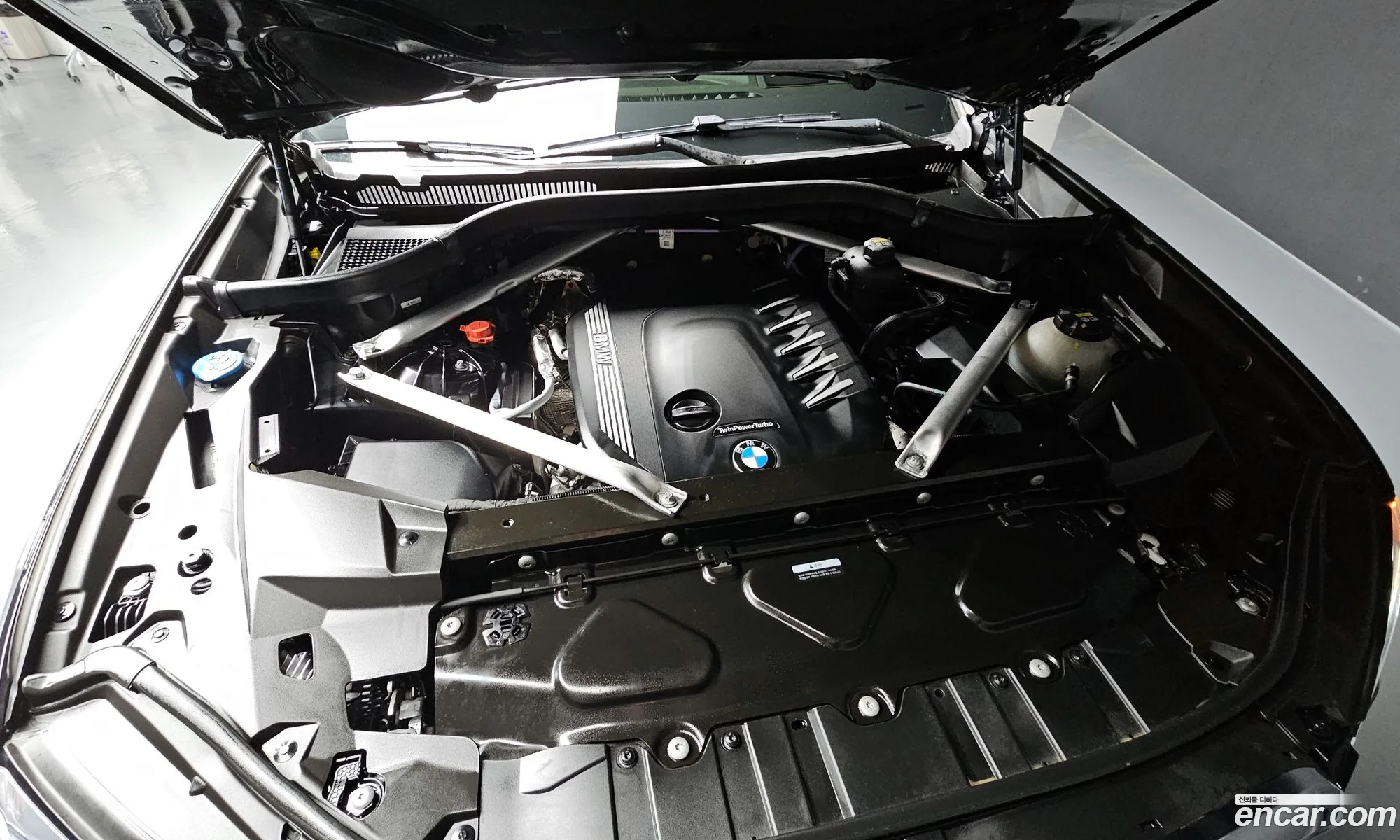 BMW X5 2021 WBAJU8104M9F24954 — 4