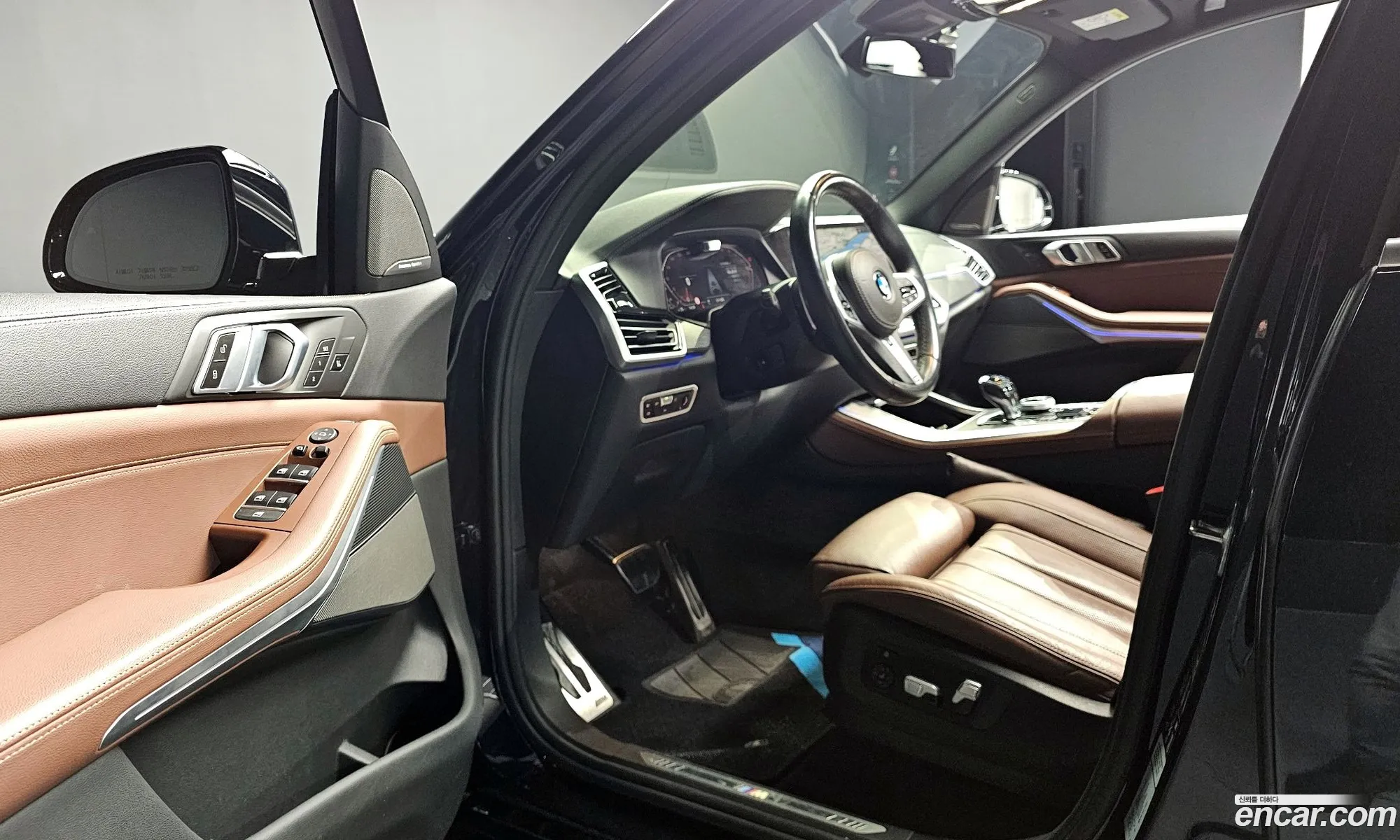 BMW X5 2021 WBAJU8104M9F24954 — 2
