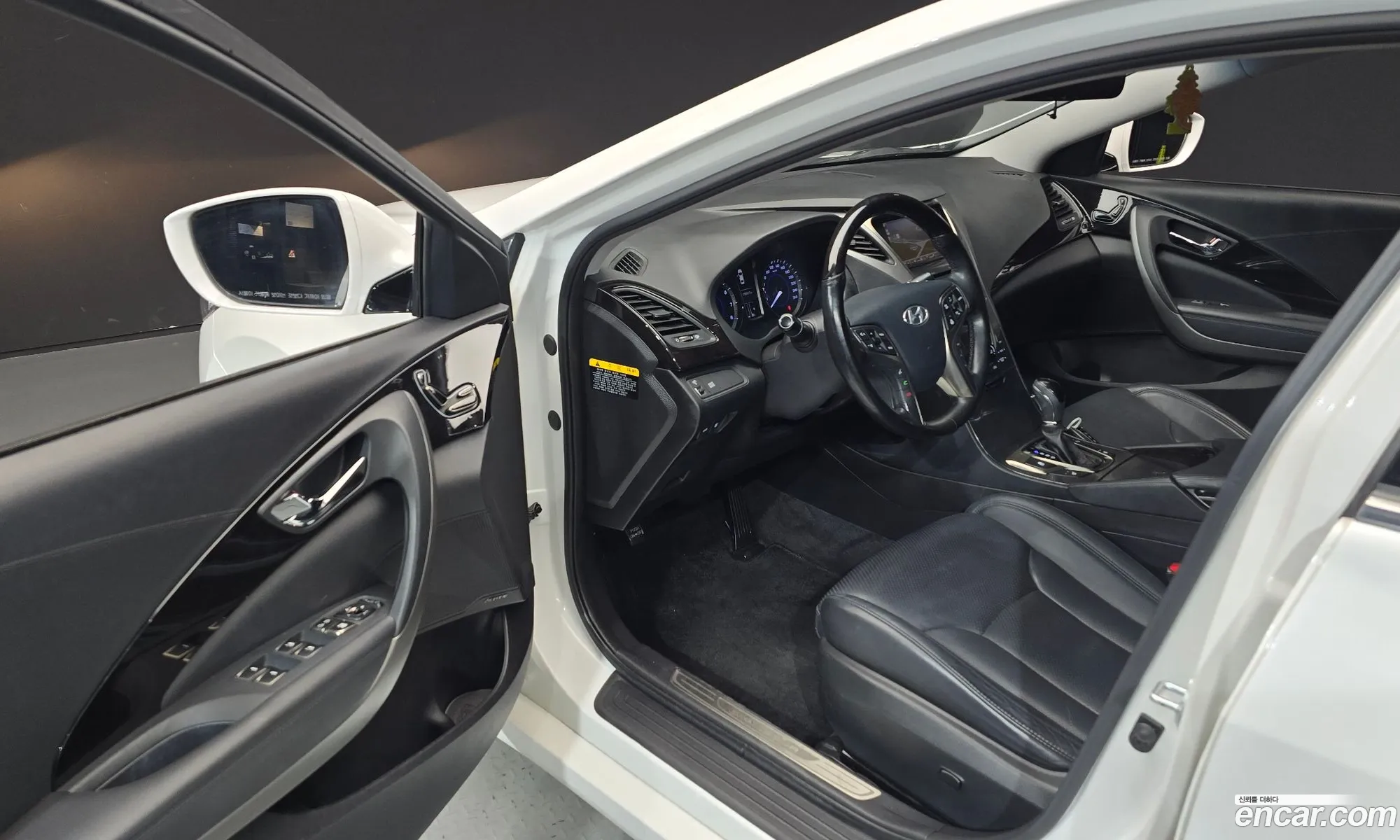 Hyundai Grandeur HG 2013 — 3