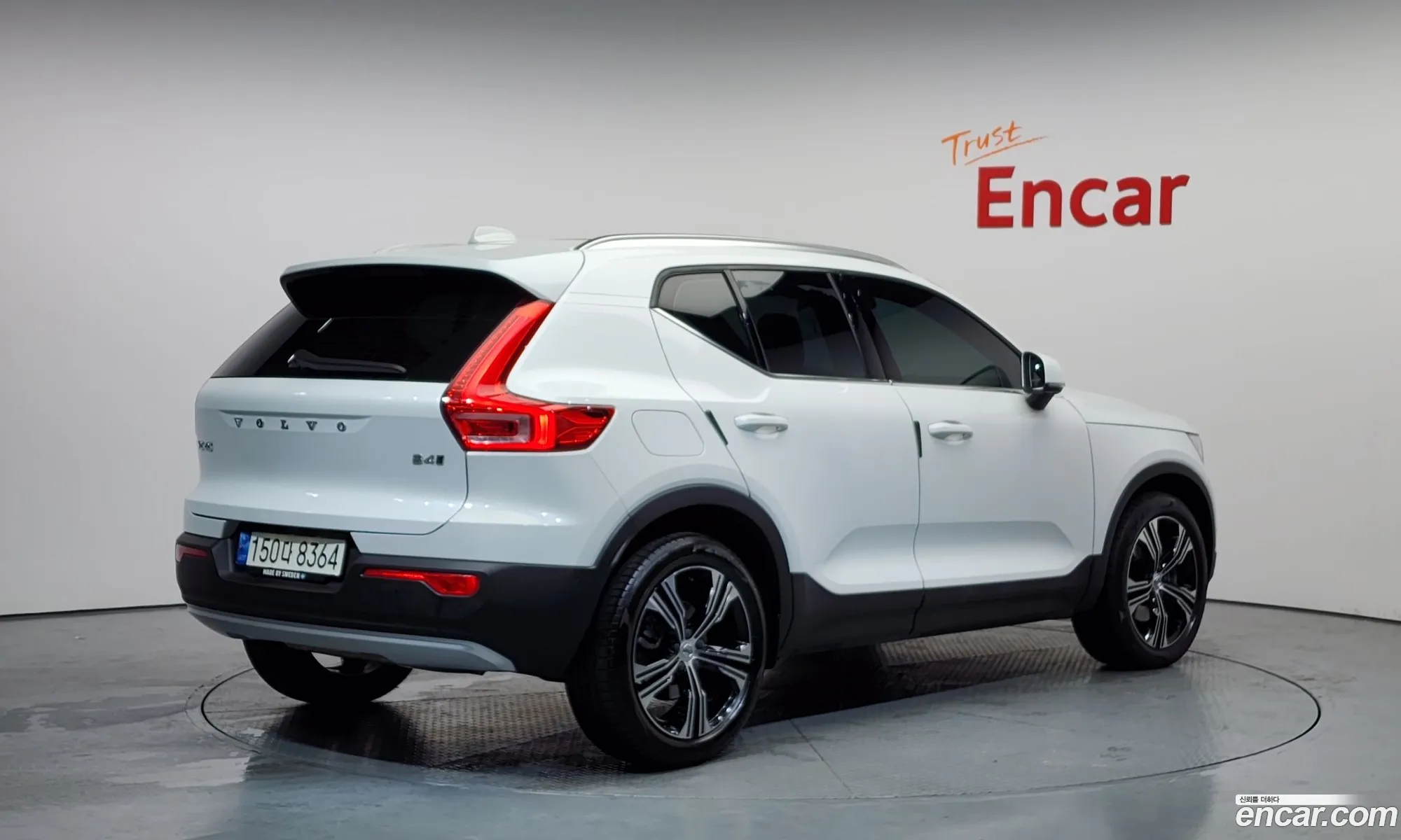 Volvo XC40 2021 — 2