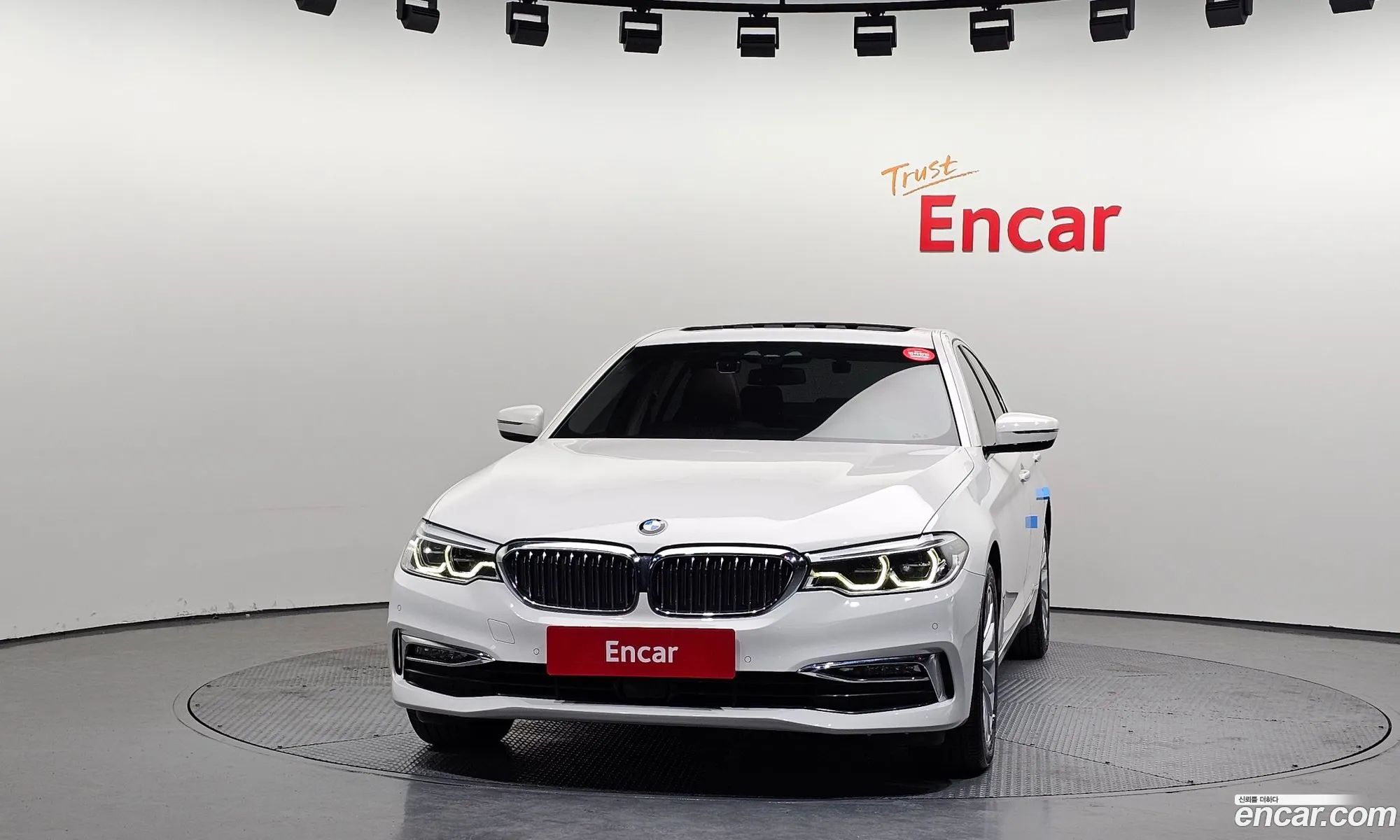 BMW 5 Series 2018 — 11
