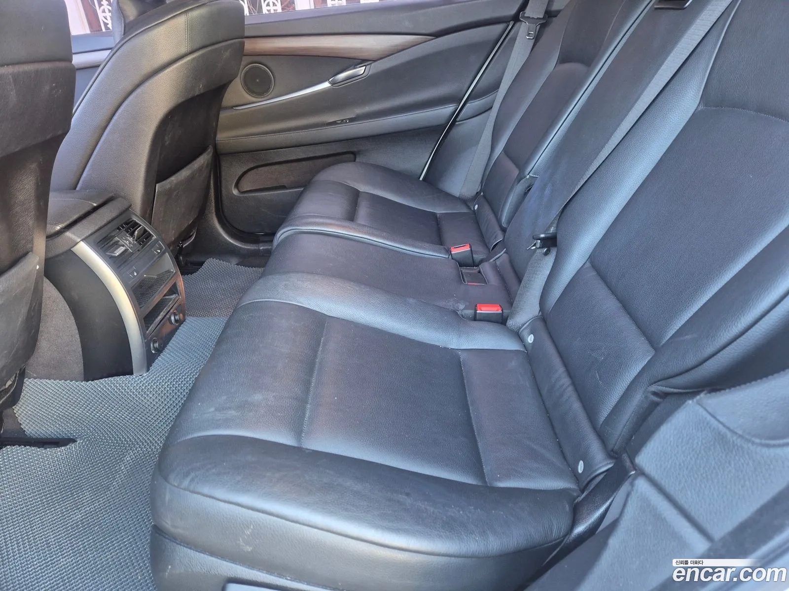 BMW 5 Series GT 2011 — 2