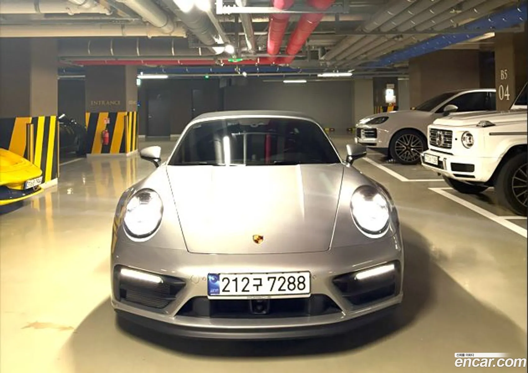 Porsche 911 2023 — 2
