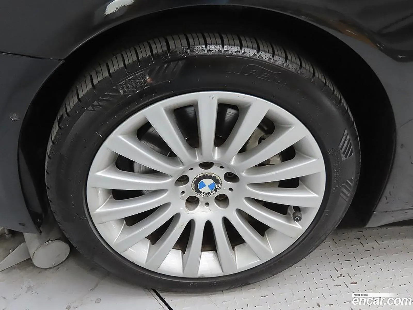 BMW 7 Series 2012 — 16