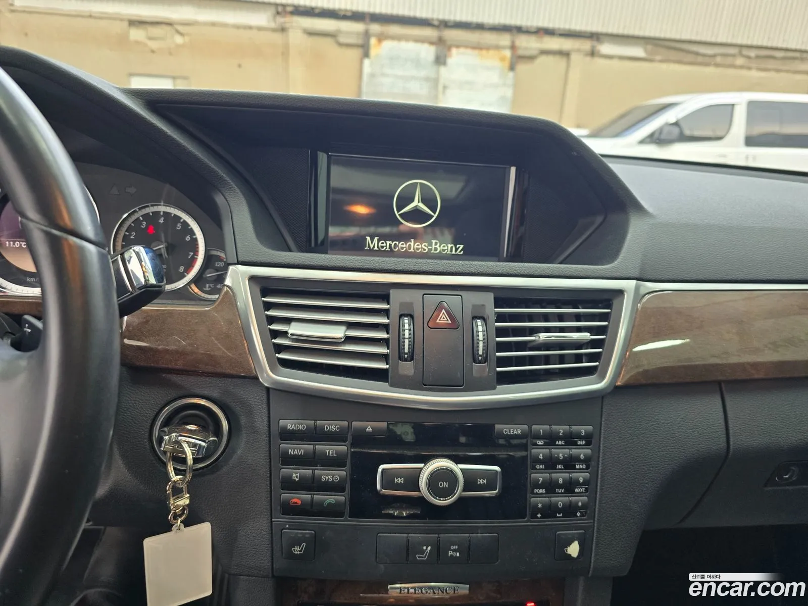 Mercedes-Benz E-Class W212 2012 — 8