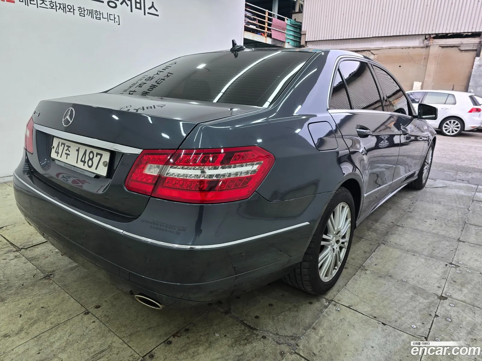 Mercedes-Benz E-Class W212 2012 — 12
