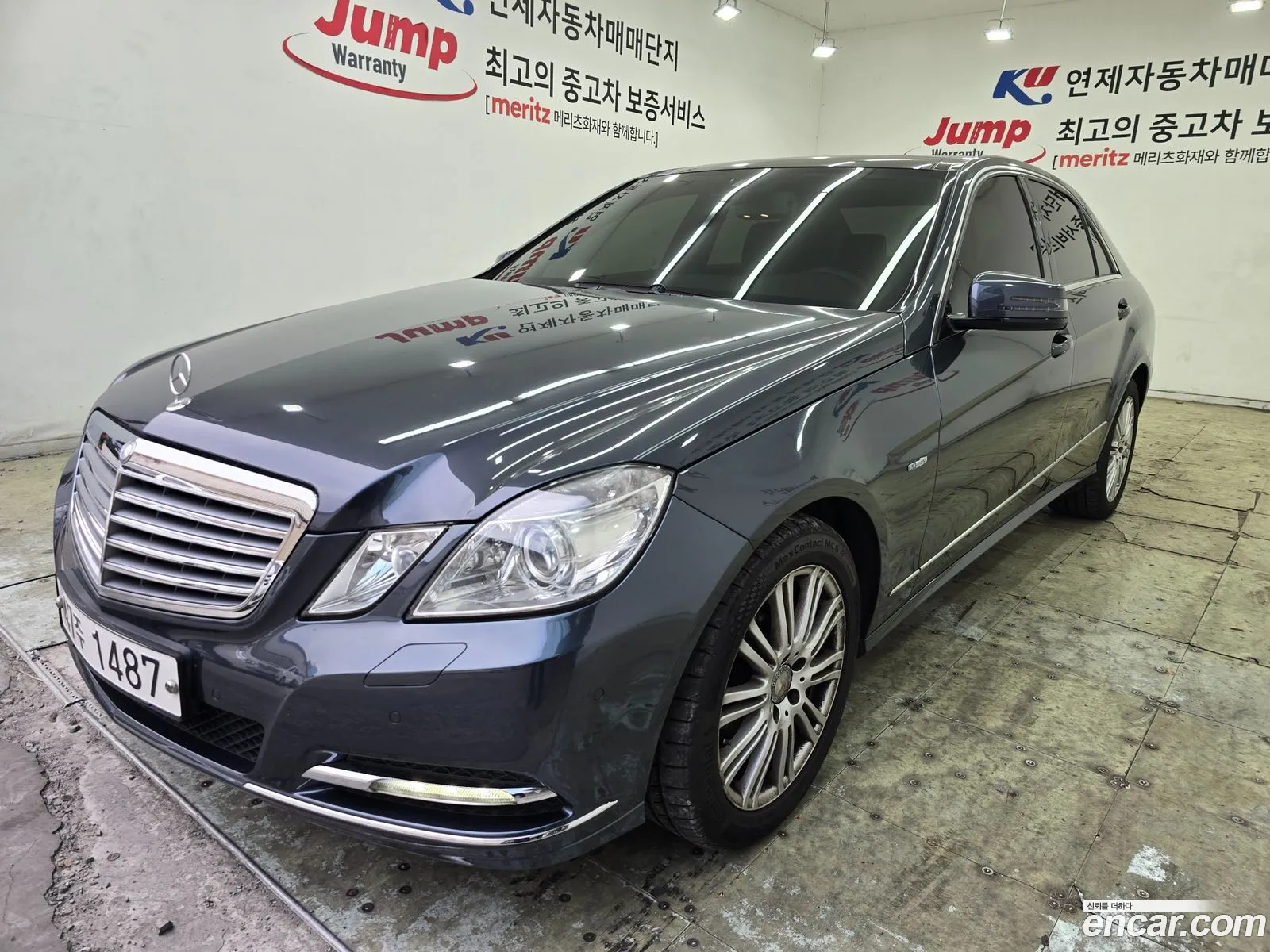 Mercedes-Benz E-Class W212 2012 — 14