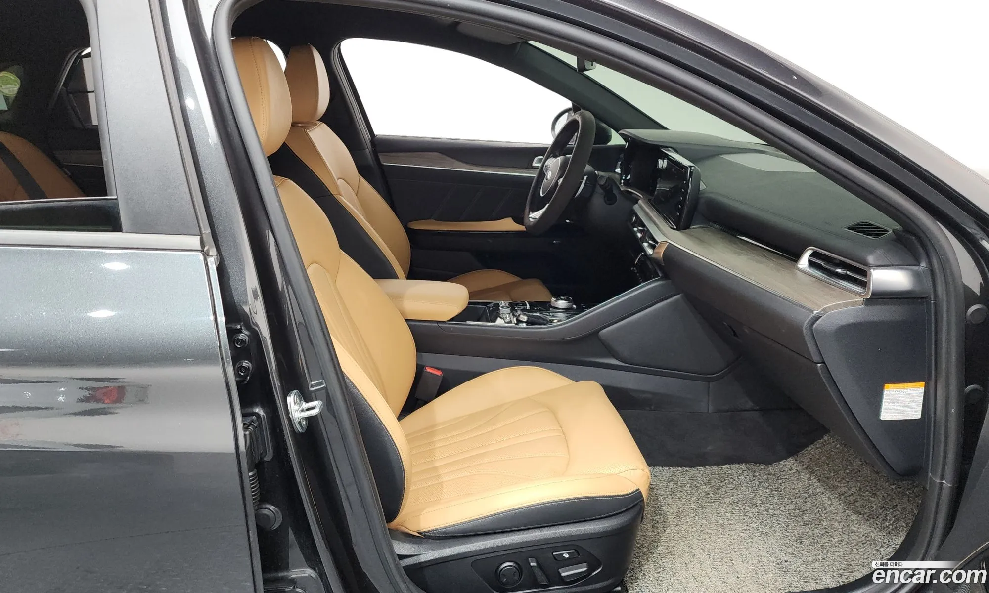 Kia K5 Hybrid 2021 — 8